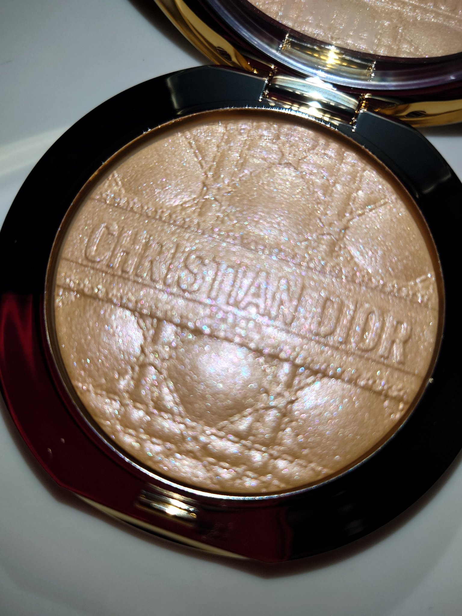 ディオールスキン フォーエヴァー グロウ ルミナイザー（ホリデーコレクション 2025 限定品）/Dior/メイクアップを使ったクチコミ（2枚目）