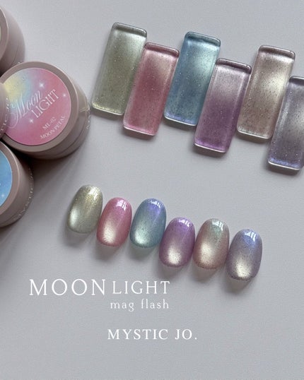 sato 🕊 self nail🫧🤍 on LIPS 「MOONLIGHTmagflash🌔💫ぽわんと月が輝くようなマ..」(1枚目)