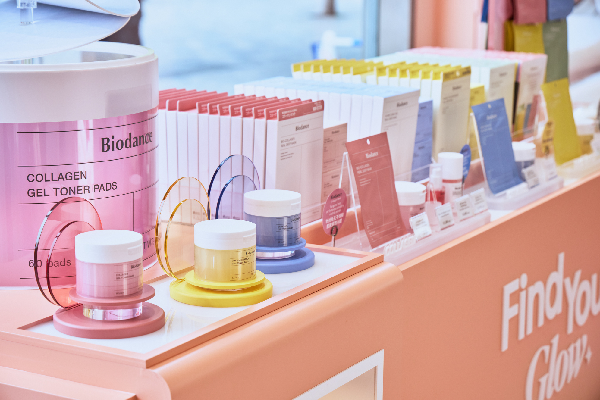 【-Glow Avenue in Tokyo- 現地の様子を公開👀💕】

✨@ cosme TOKYO ポップアップストア✨

“固有の美しさ、Glowが集まる街・通り”をテーマに
Biodanceの代表的なアイテムから新商品まで
実際