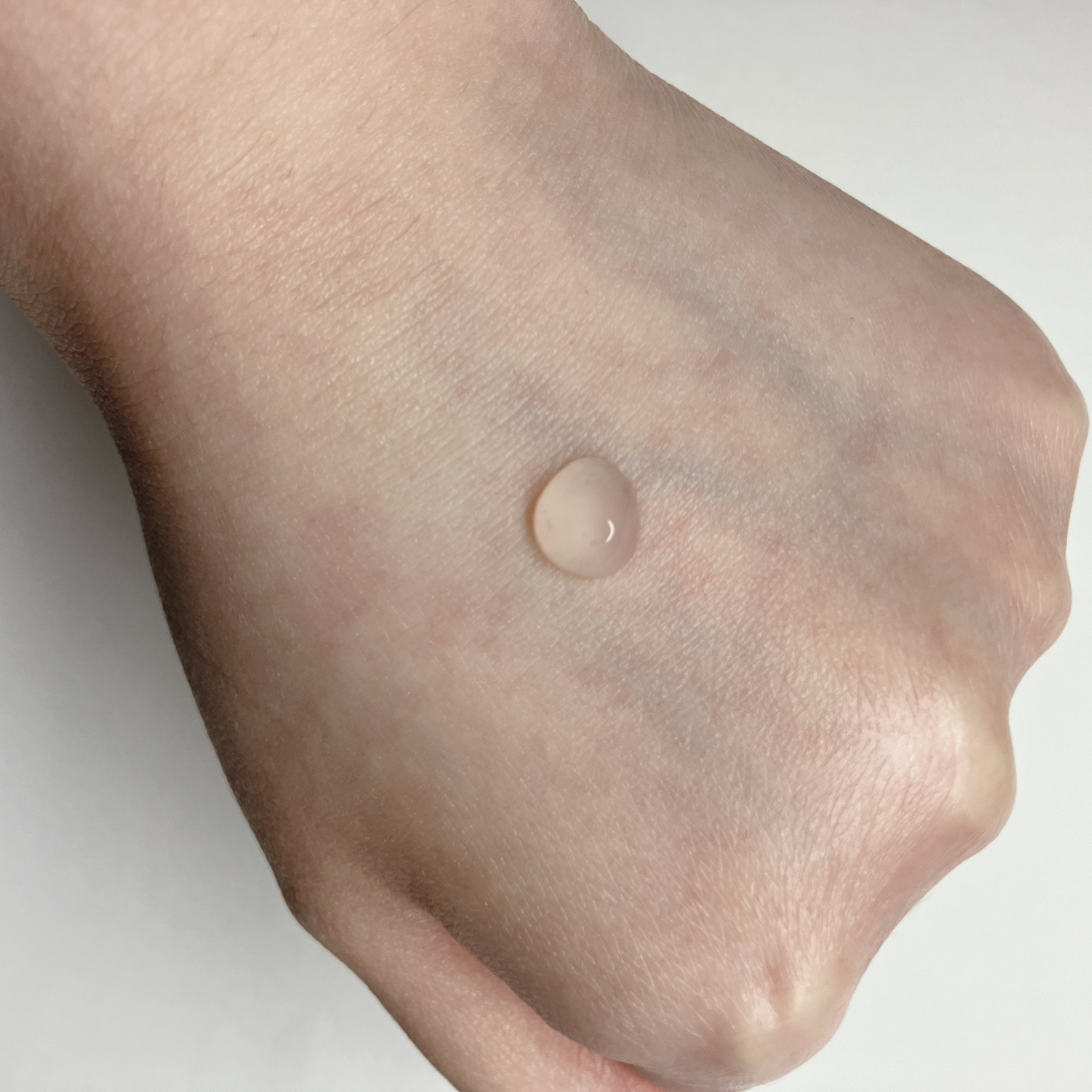 トゥイセラ　ホワイトハンドセラム/NNE/その他スキンケアを使ったクチコミ（3枚目）