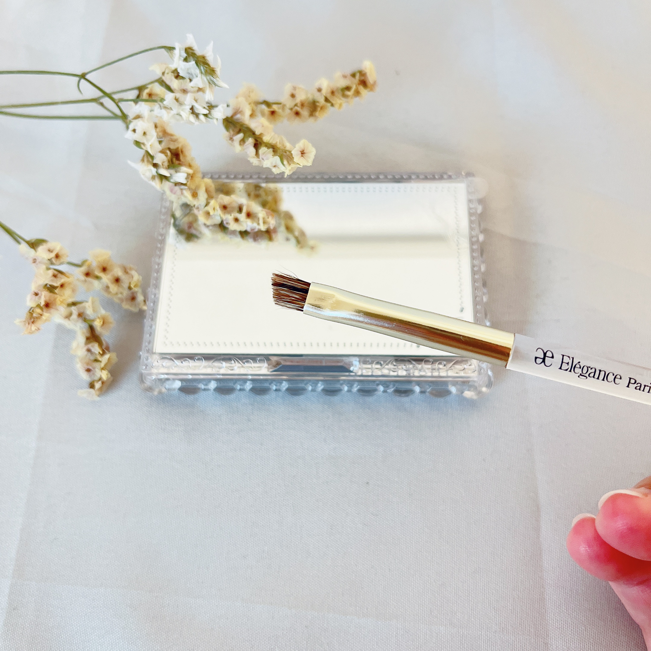 ブラッシュ １０/Elégance/メイクブラシを使ったクチコミ（2枚目）