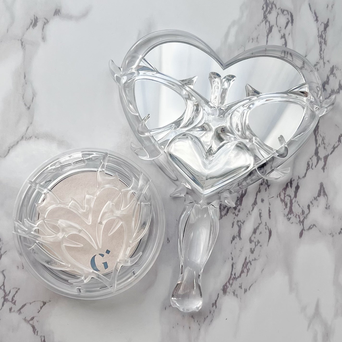 Too Shiny Highlighter/Glint/パウダーハイライトを使ったクチコミ(2枚目)