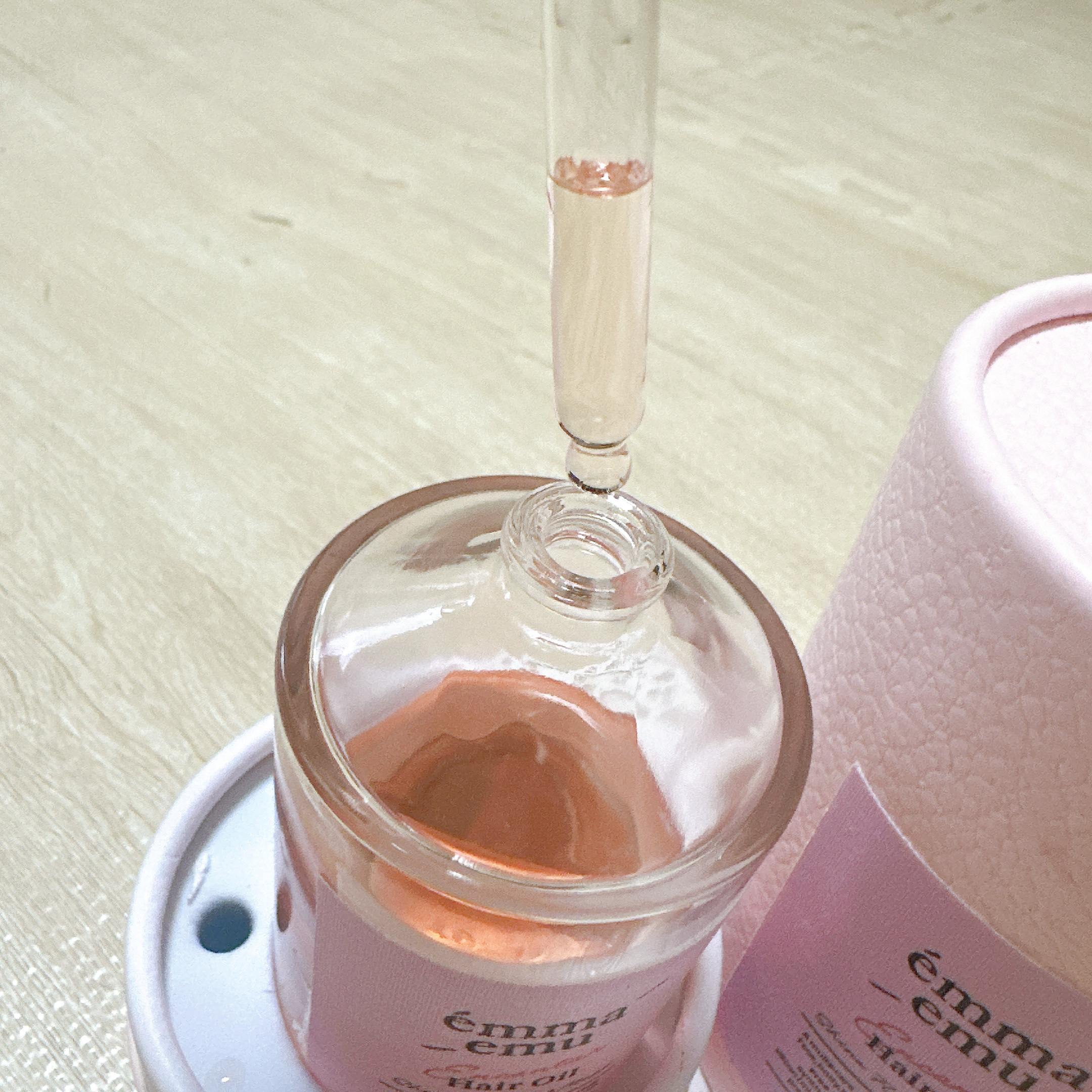 エンカンタールヘアオイル シャインフローラル＆ムスク/emma emu/ヘアオイルを使ったクチコミ（3枚目）