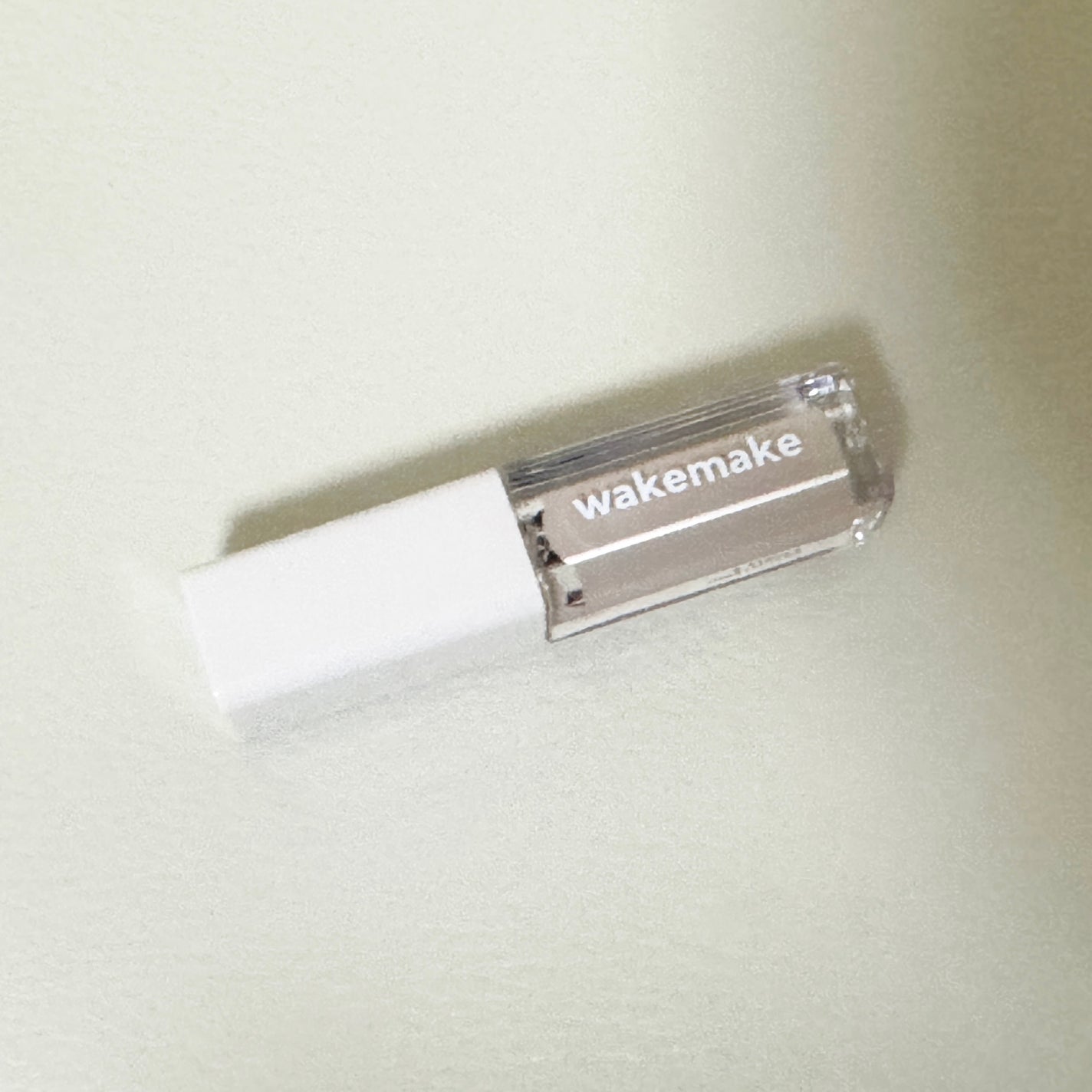 ディファイニングカバーコンシーラー/wakemake/リキッドコンシーラーを使ったクチコミ(1枚目)