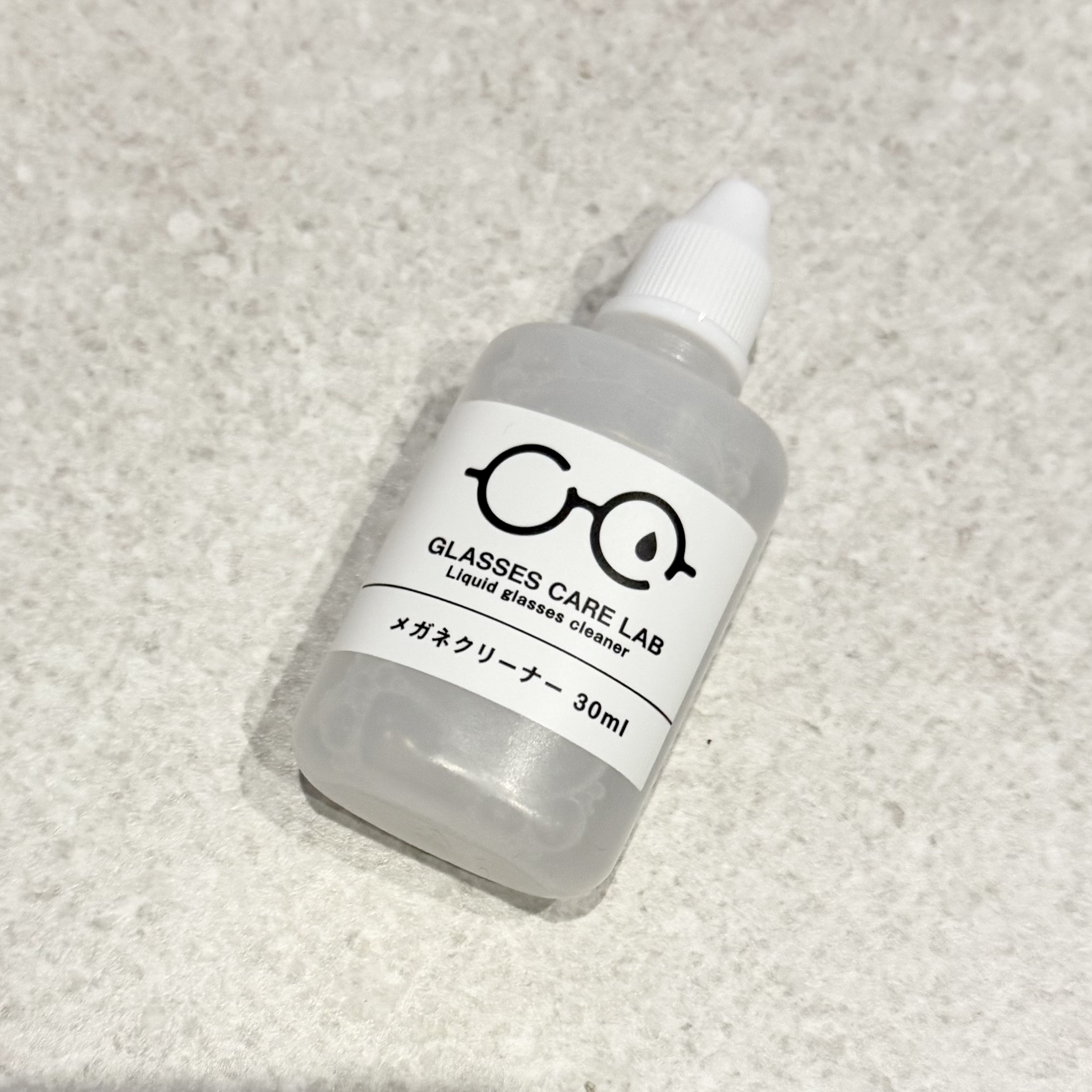DAISO
メガネクリーナー


子供がベタベタメガネを触るので
初めてメガネクリーナーを購入！

綺麗になるけど皮脂汚れには
少し物足りない感じ...

100均だし初めてメガネクリーナーなので
他と比較ができないけど普通かな🤔


#