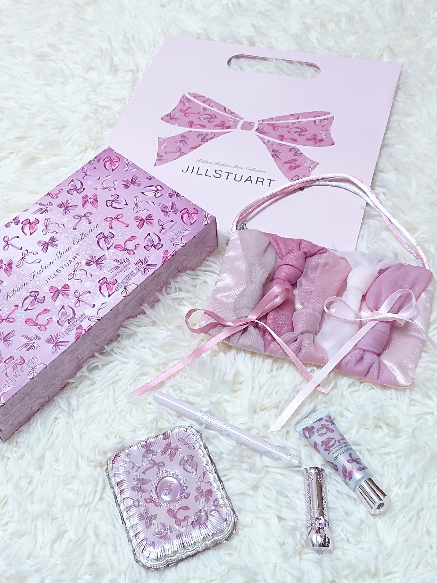 ジルスチュアート　リボンファッションショー コレクション/JILL STUART/メイクアップキットを使ったクチコミ（1枚目）