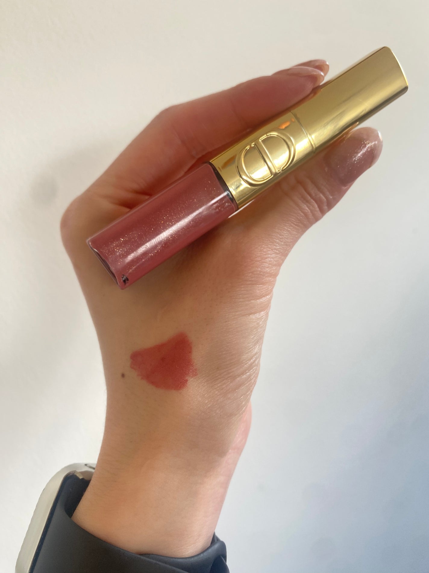 ルージュ ディオール シークイン リキッド デュオ(ホリデーコレクション 2025 限定品)/Dior/口紅・グロス・リップライナー・リップケアを使ったクチコミ(1枚目)