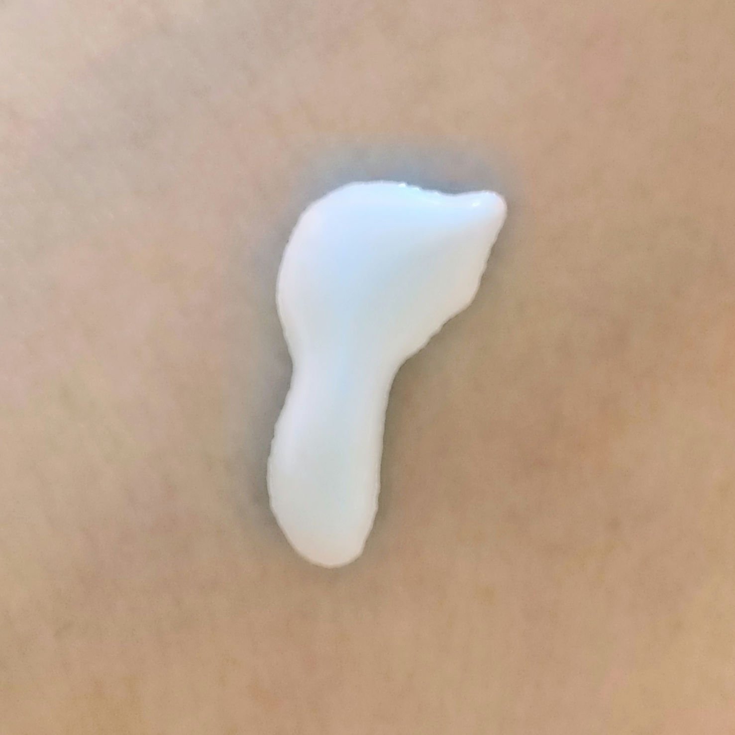 日やけ止め エッセンス トーンアップ UV/ちふれ/日焼け止め・UVケアを使ったクチコミ（2枚目）