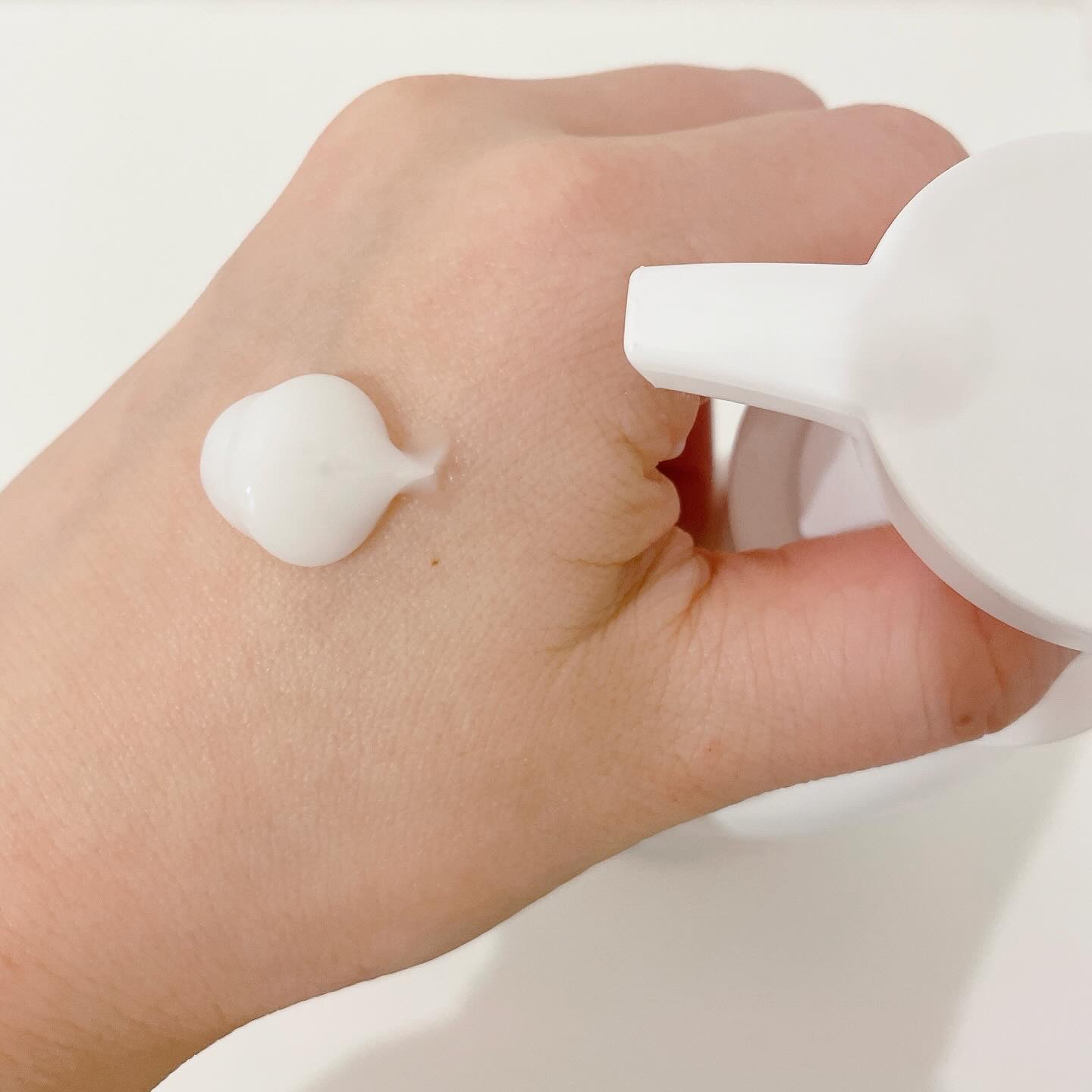 セラミドアトローション/ILLIYOON/ボディローションを使ったクチコミ（3枚目）