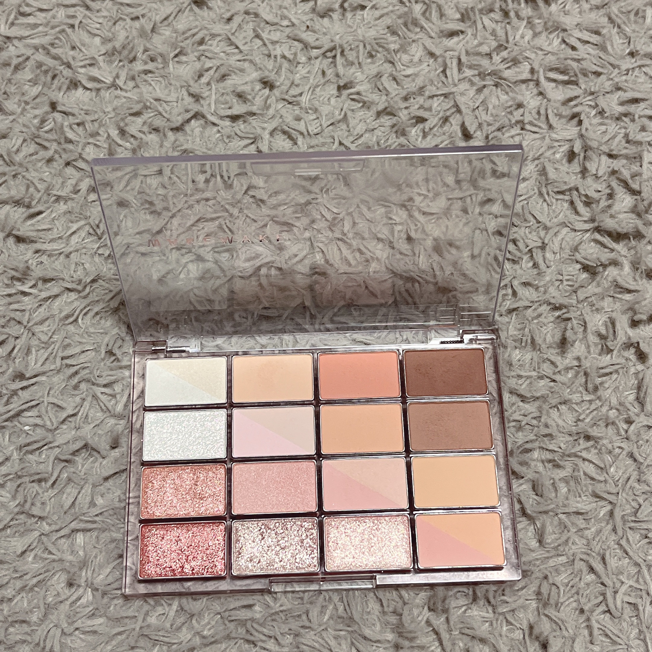 ソフトブラーリングアイパレット 08.キャンディーコーラルブラーリング/wakemake/アイシャドウパレットを使ったクチコミ（2枚目）