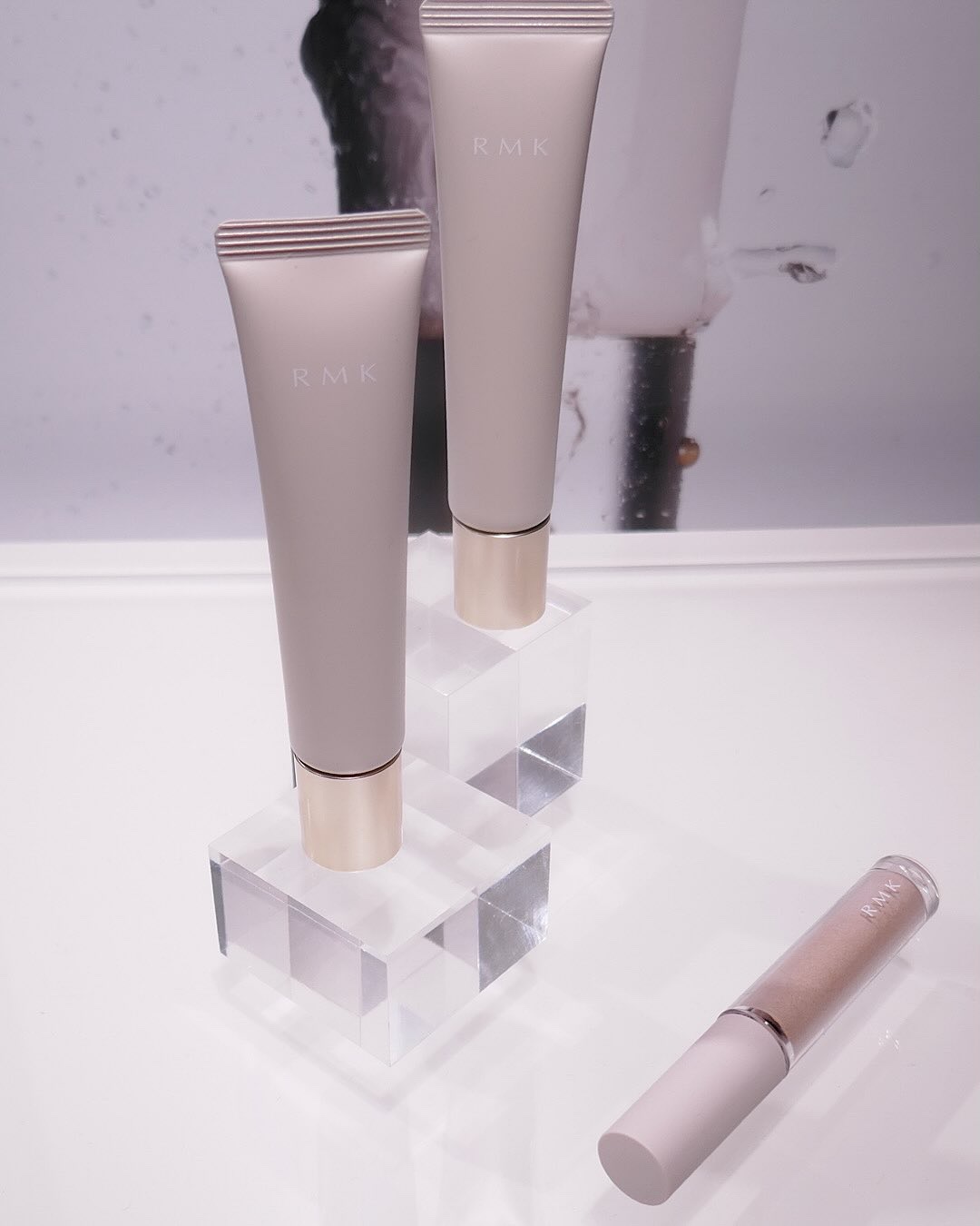 RMK グロウ イルミネーター/RMK/リキッドハイライトを使ったクチコミ（1枚目）