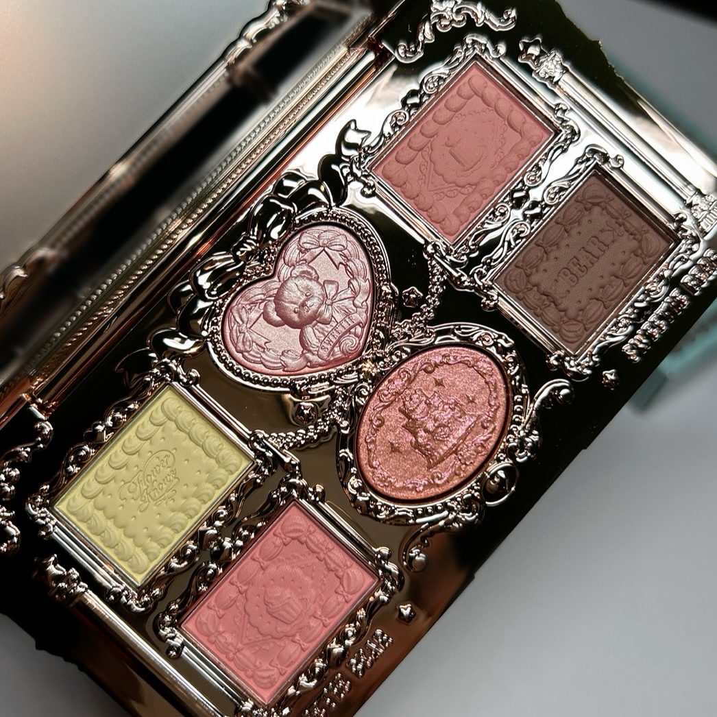 スウィーティーベア コレクション アイシャドウパレット/FlowerKnows/アイシャドウパレットを使ったクチコミ（1枚目）