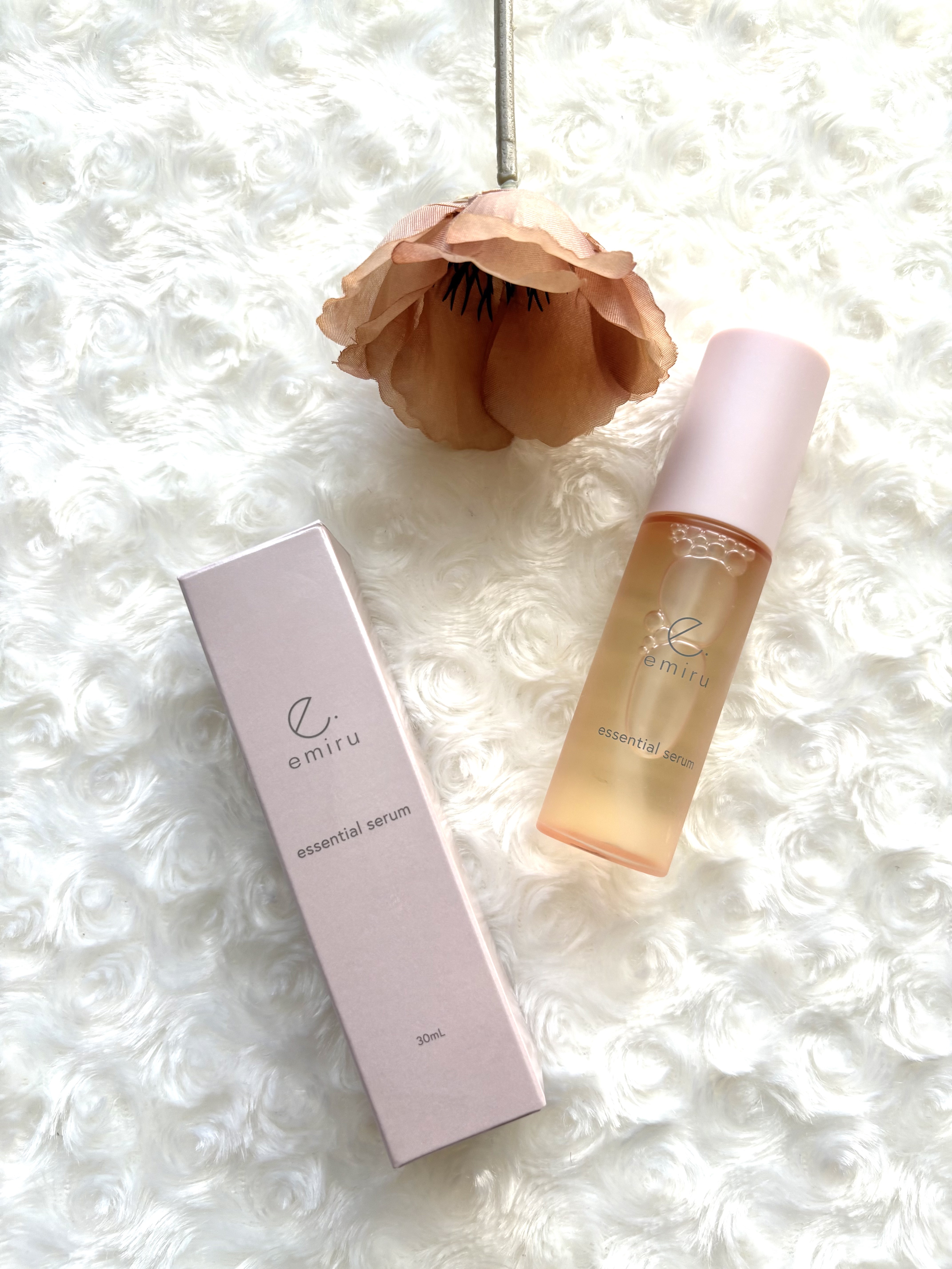 エッセンシャルセラム/emiru/美容液を使ったクチコミ（1枚目）
