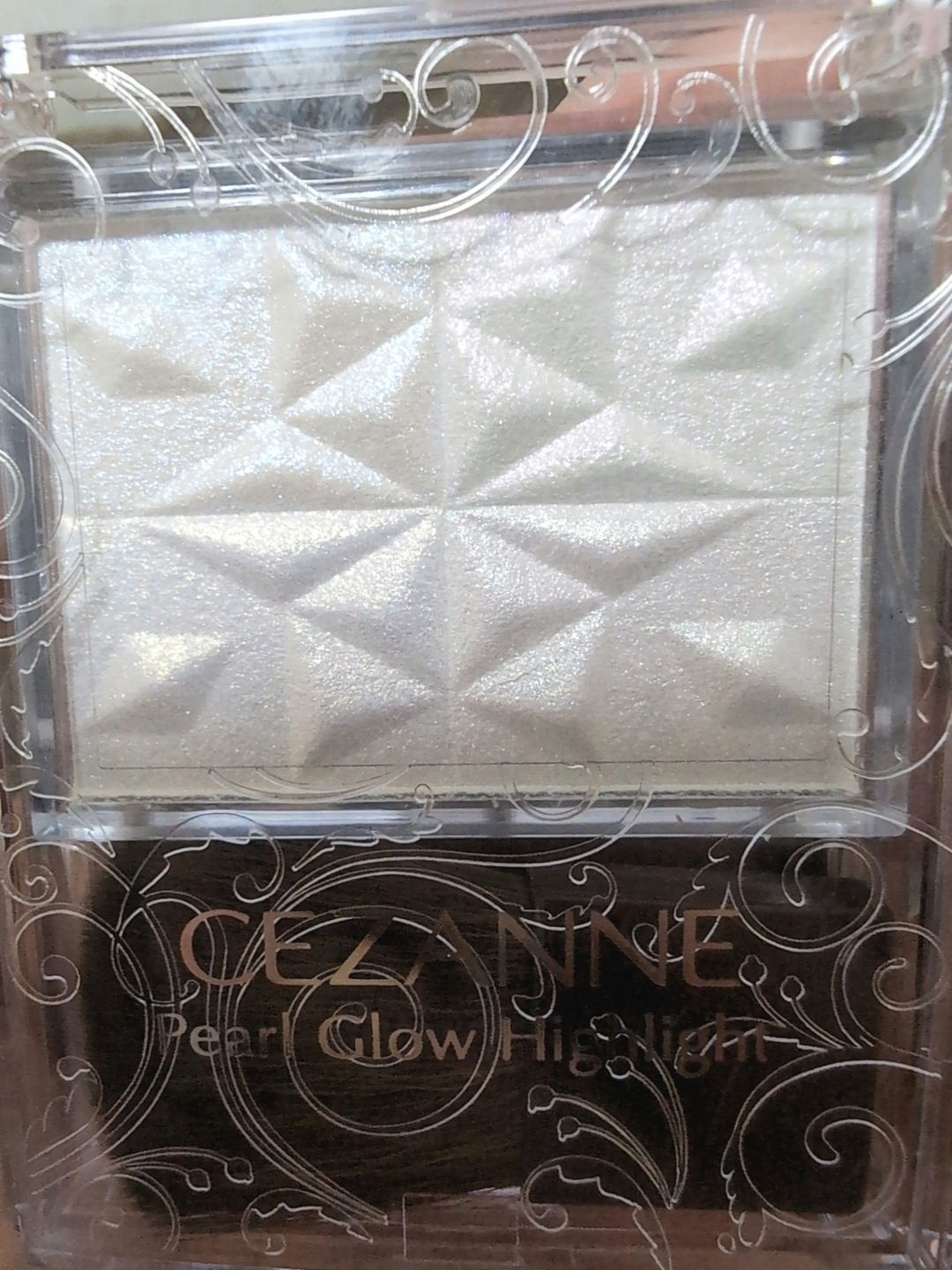 パールグロウハイライト/CEZANNE/パウダーハイライトを使ったクチコミ(2枚目)