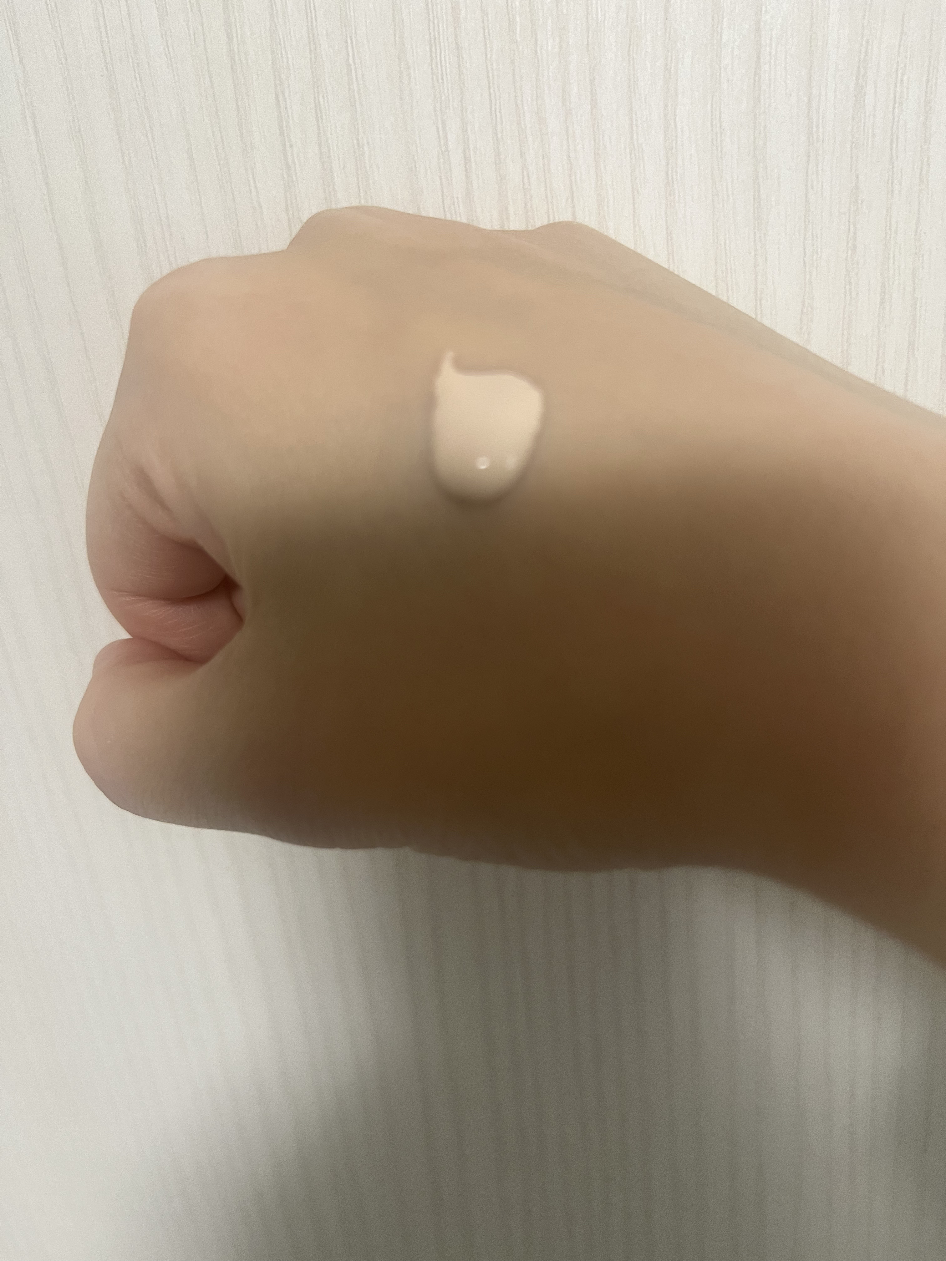 ラトゥー エクラ ファンデーション プライマー N/PAUL & JOE BEAUTE/化粧下地を使ったクチコミ（3枚目）