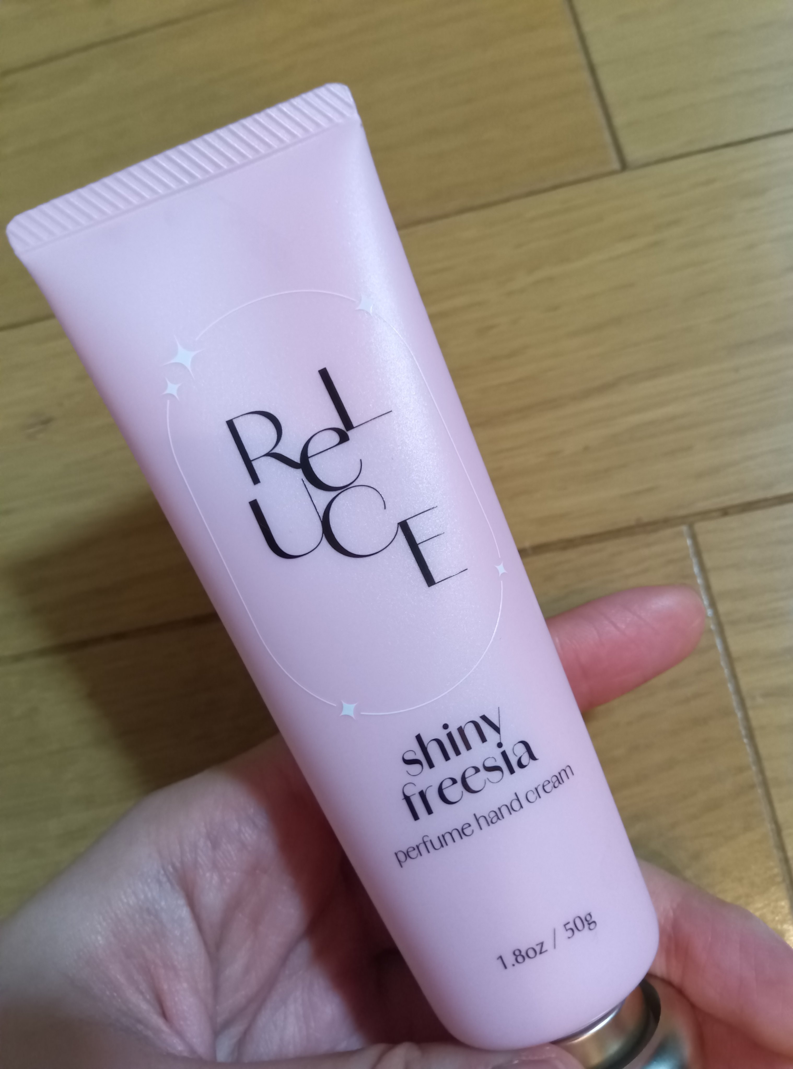 パフュームハンドクリーム　シャイニーフリージア/ReLUCE/ハンドクリームを使ったクチコミ（1枚目）