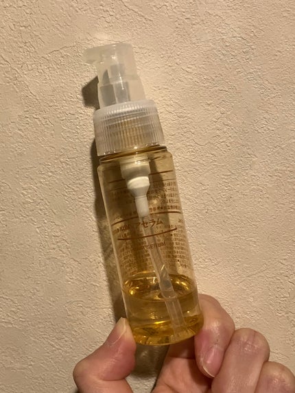 無印良品 ダメージリペア ヘアセラムのクチコミ「⚫︎無印良品
ヘアセラム
(リニューアル前のもの?)
コンディショナーに混ぜて使ってます.....」(1枚目)