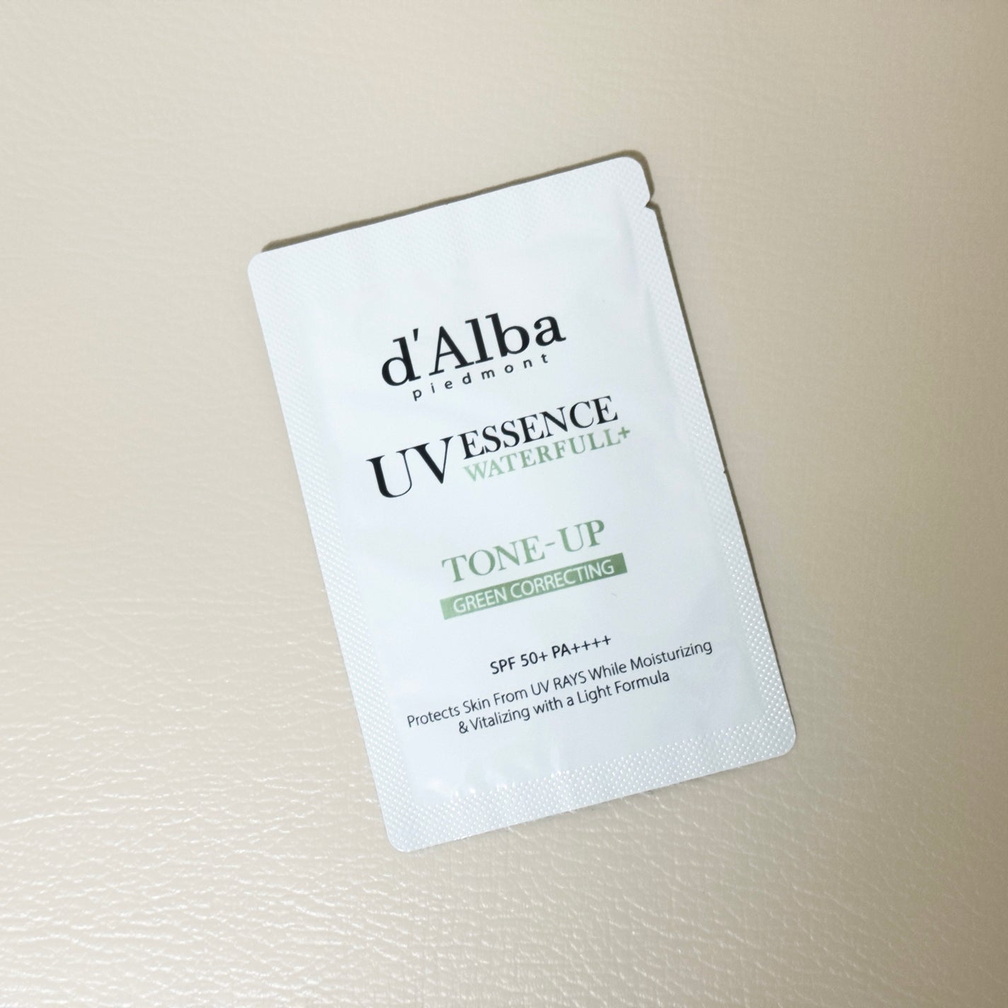 クリーンティーツリーリポソームトーンアップサンクリーム(グリーン)/ダルバ/日焼け止めクリームを使ったクチコミ(1枚目)