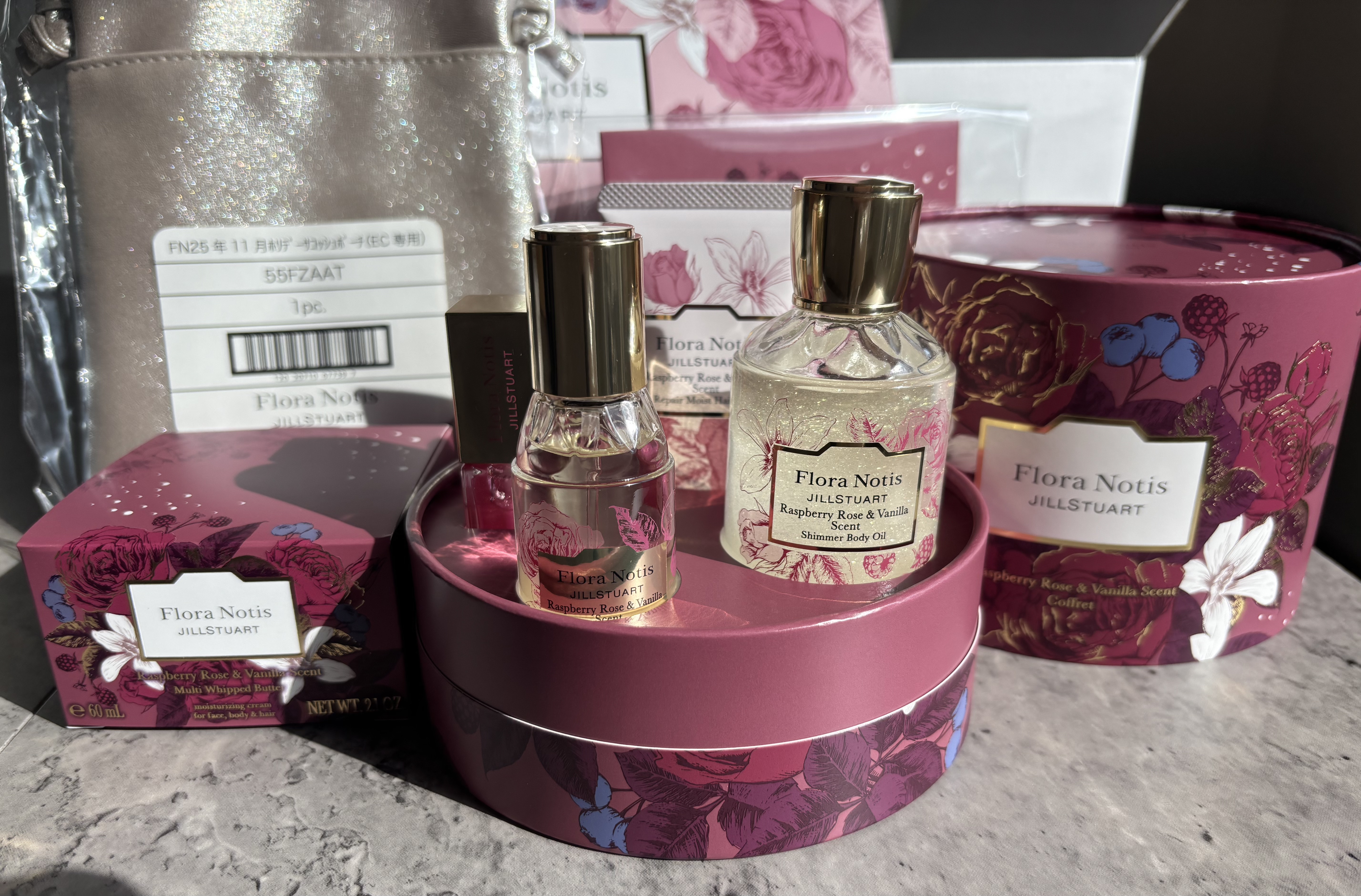 Flora Notis JILL STUART Flora Notis JILL STUARTラズベリーローズ＆バニラ マルチホイップバターのクチコミ「🍓🍓🍓🍓🍓🍓🍓🍓🍓🍓🍓🍓🍓🍓

2025年11月7日(金) 10：00より発売
2025年10.....」（1枚目）