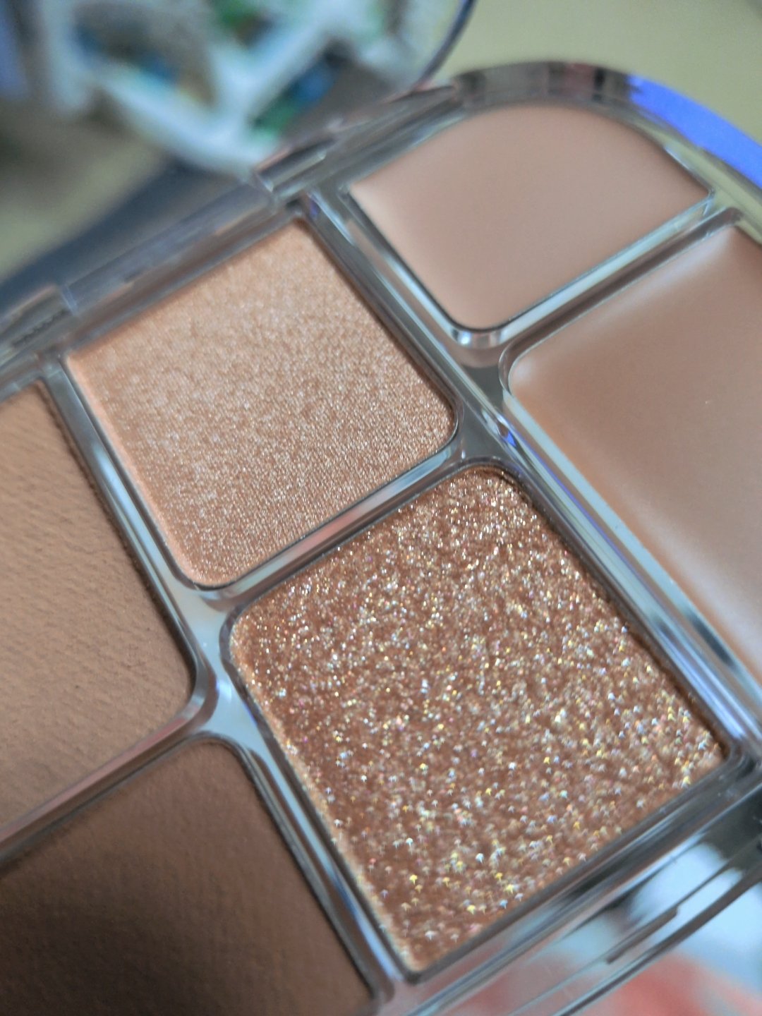 ソフトシアーマルチパレット/wakemake/アイシャドウパレットを使ったクチコミ（2枚目）