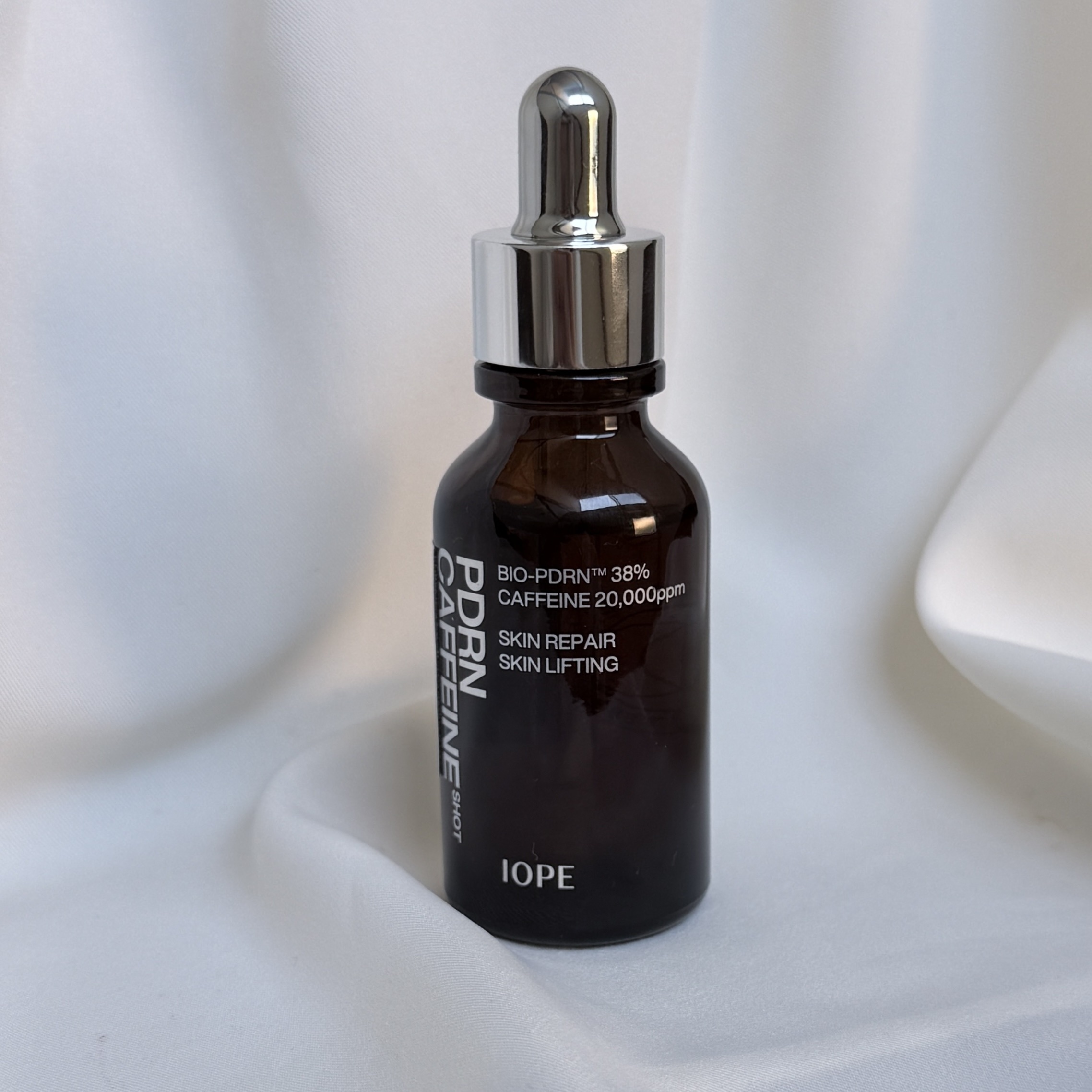 #PR アイオペさまからいただきました

1996年に誕生した韓国のスキンケアブランド【アイオペ（IOPE）】。
最先端技術×植物由来成分を融合した機能性スキンケアが魅力🌿

今回ご紹介するのは、高機能ハリ美容液
【PDRN カフェインシ