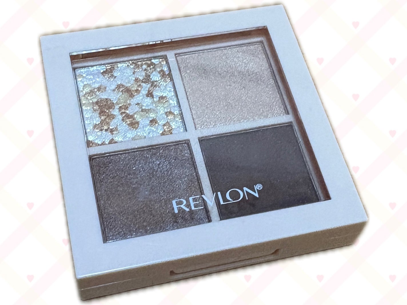 レブロン ダズル アイシャドウ クアッド/REVLON/アイシャドウパレットを使ったクチコミ(1枚目)