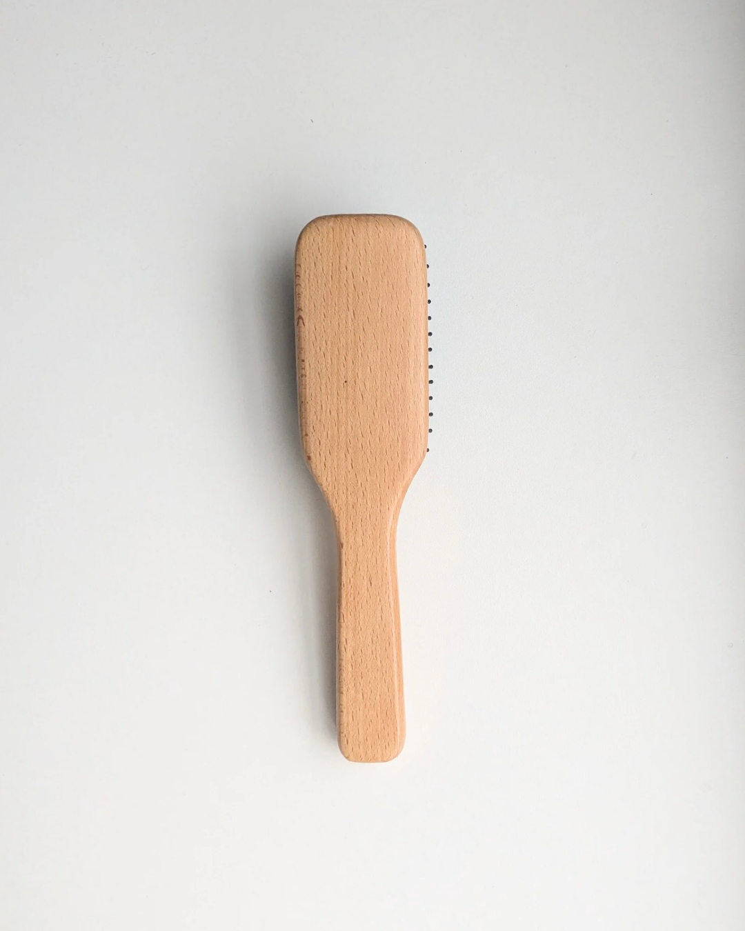 無印良品 ブナ材ヘアブラシのクチコミ「木のぬくもりで髪をとかす時間がちょっと特別に🍃
【商品】
ブナ材のヘアブラシ

【使用レビュー.....」（3枚目）