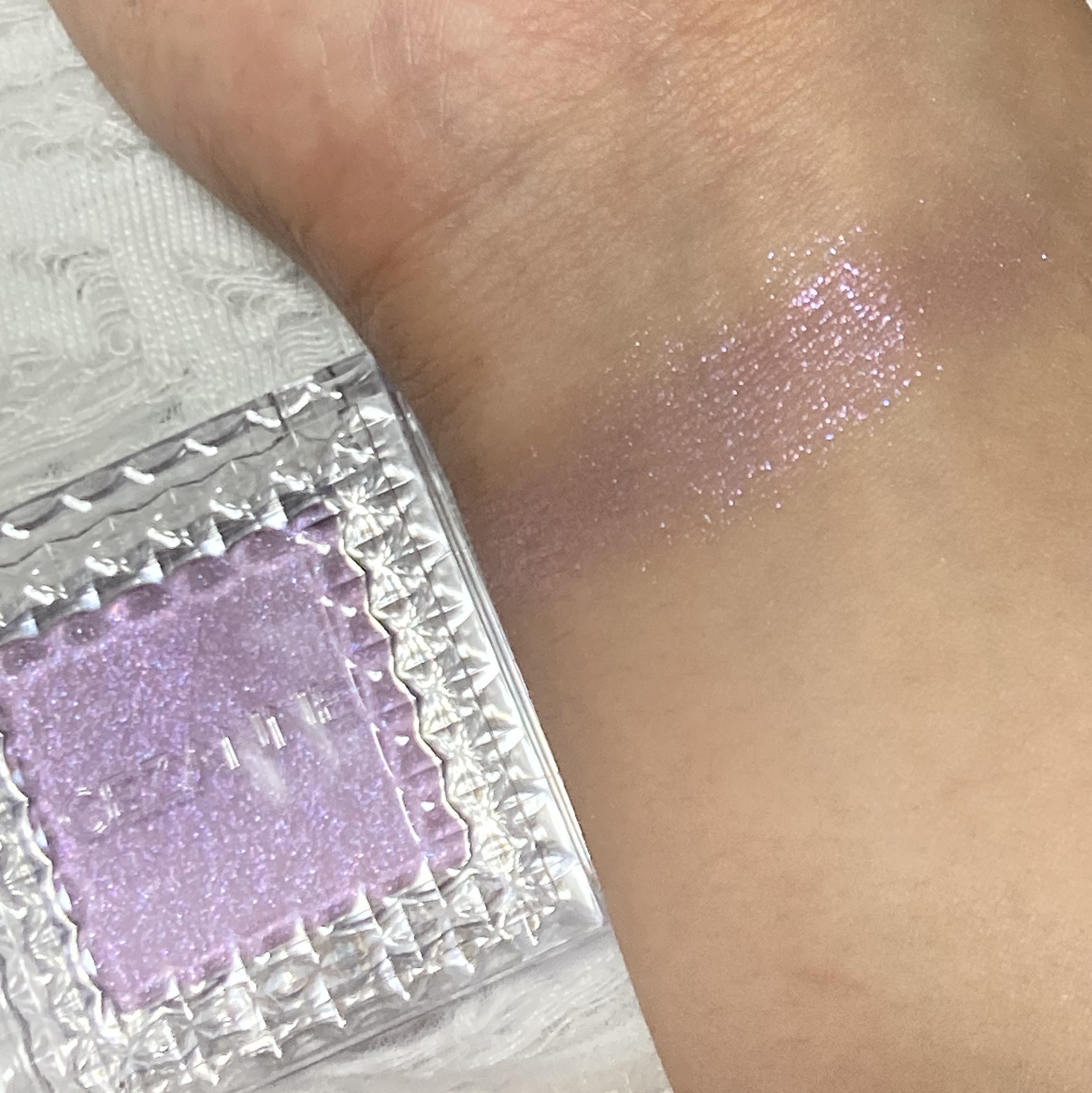 シングルカラーアイシャドウ/CEZANNE/単色アイシャドウを使ったクチコミ（3枚目）