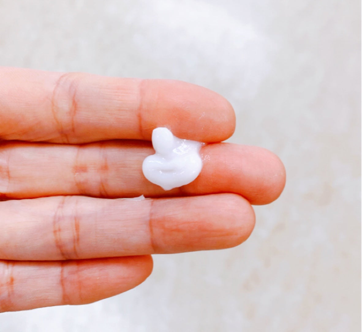 ウヌ ウヌボレストレート ヘアミルク/unu/ヘアミルクを使ったクチコミ(2枚目)