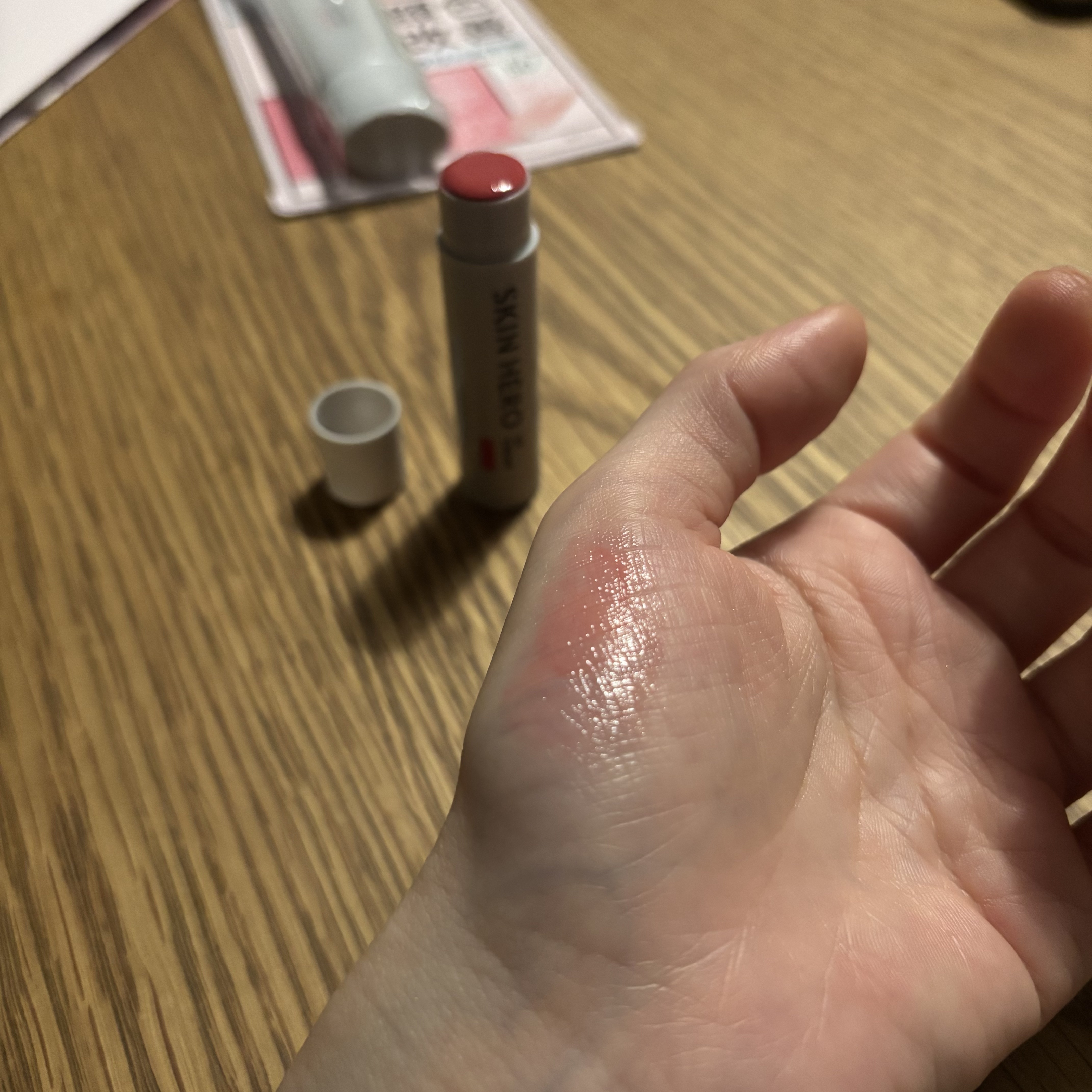 スキンヒーロー　顔色改善リップクリーム/スキンヒーロー/リップクリームを使ったクチコミ（2枚目）