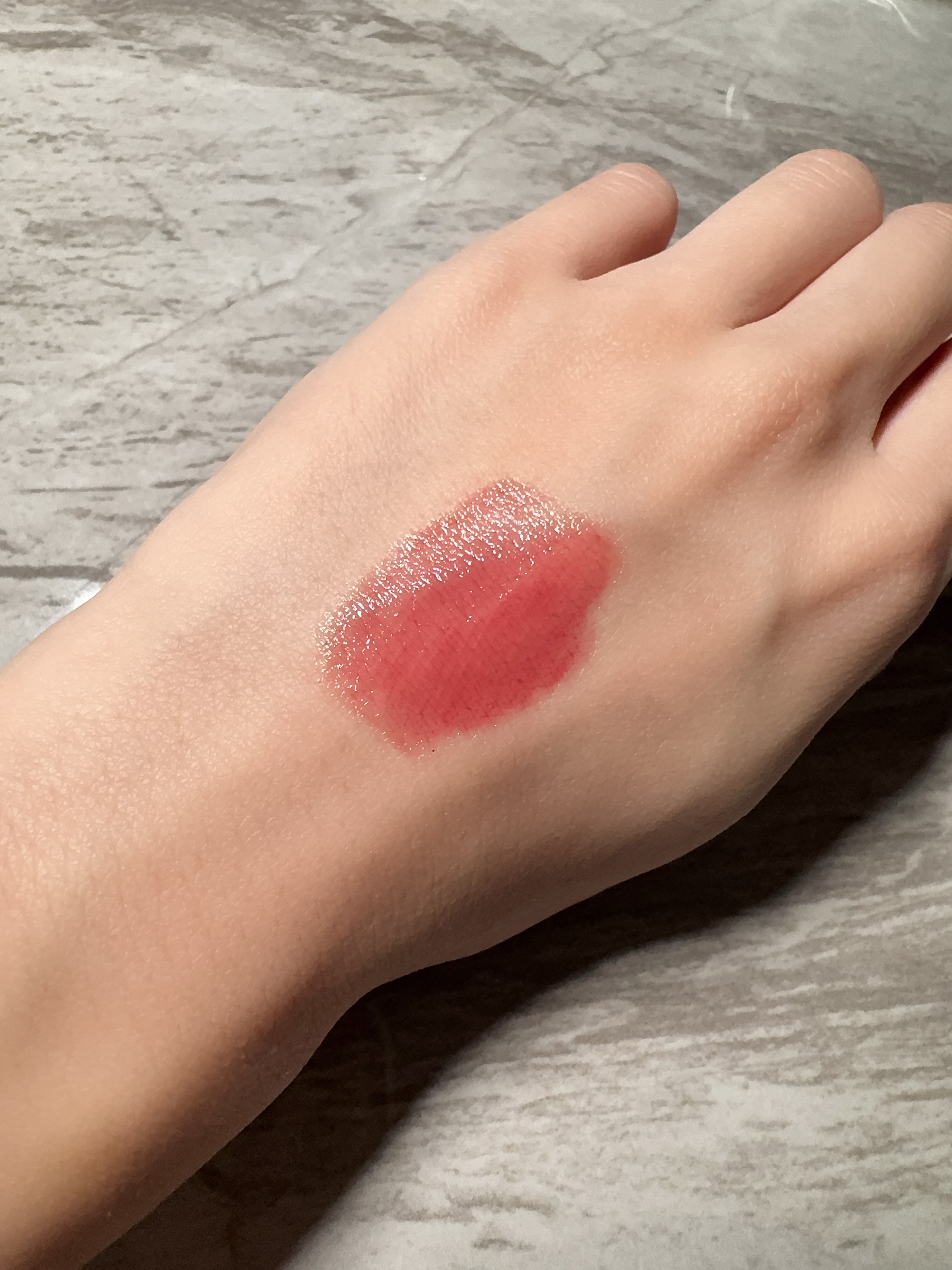 ウォータフルグロウティント/wakemake/リップティントを使ったクチコミ（2枚目）