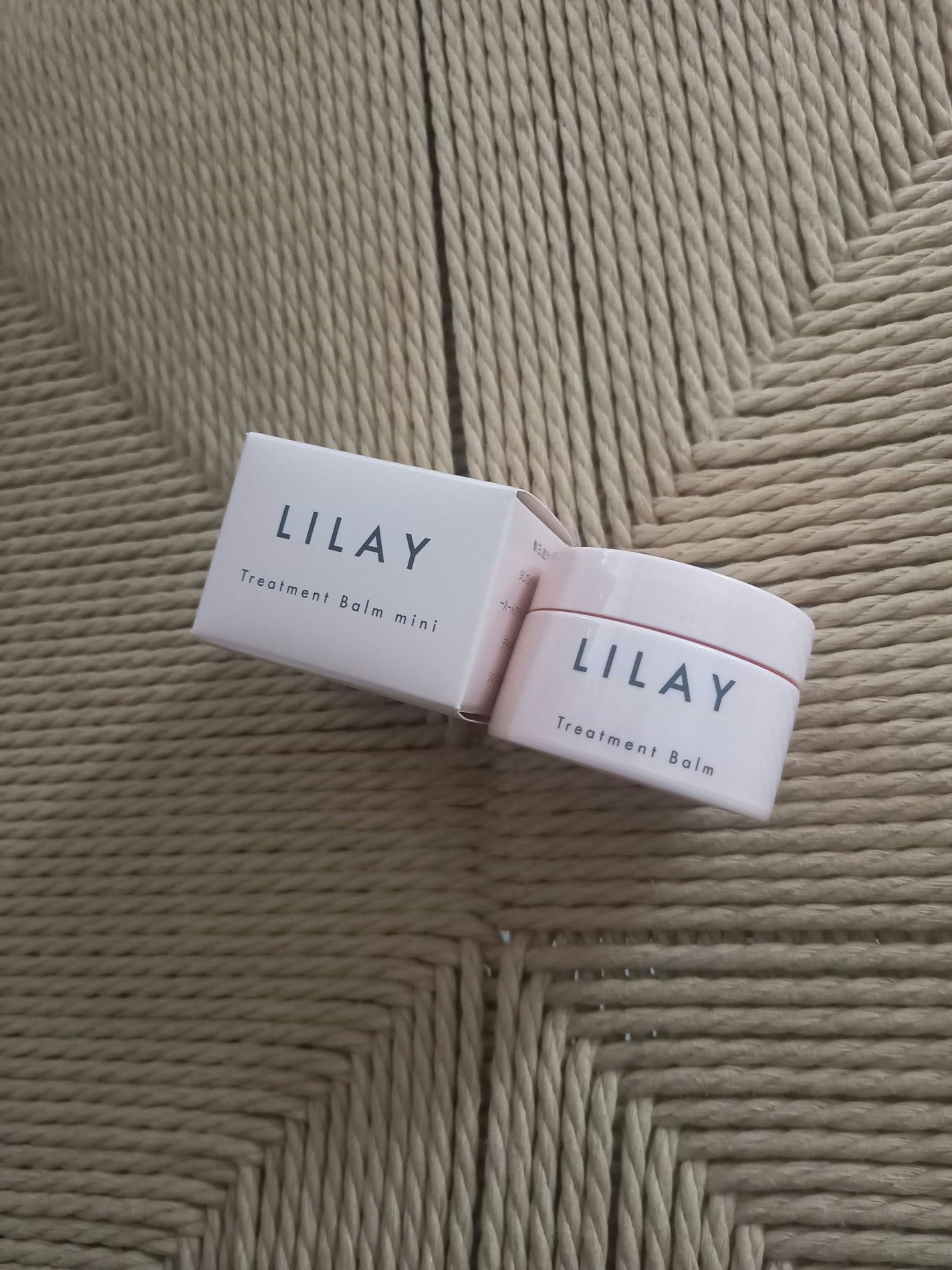 みどり@毎日更新フォロバ on LIPS 「こちらはLILAYトリートメントバームミニです。髪、肌、リップ..」(3枚目)