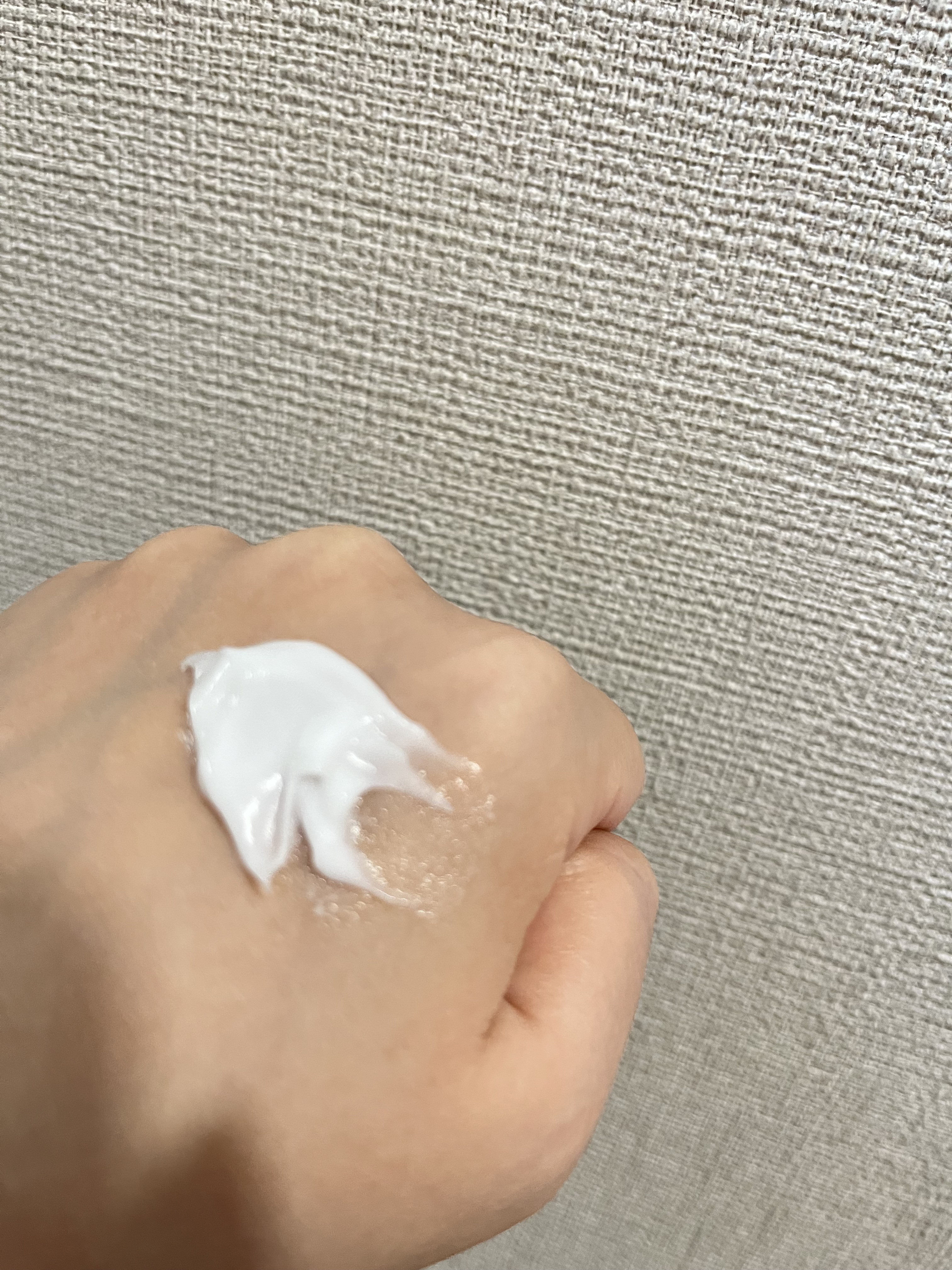 グリーンティー セラミド バリア クリーム​/innisfree/フェイスクリームを使ったクチコミ（3枚目）