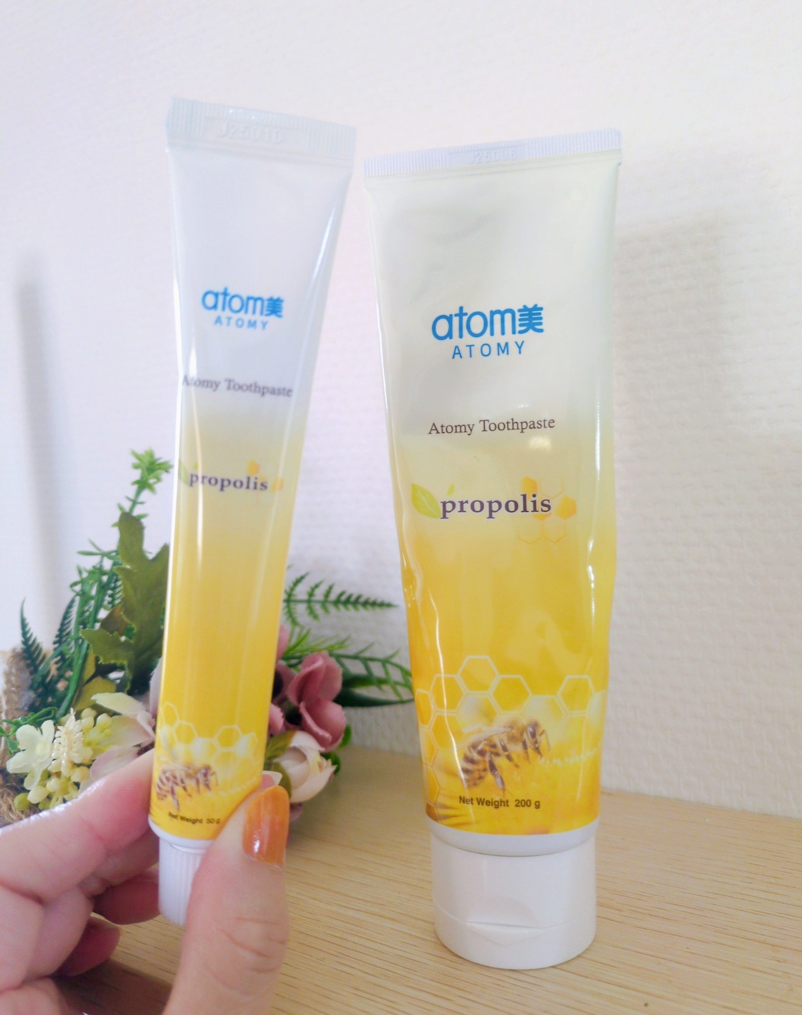 atoｍ美 アトミ歯ミガキのクチコミ「お気に入り🦷✨
ATOMY アトミ歯ミガキ

プロポリスエキス（湿潤剤）配合
蜂の巣から採取さ.....」（2枚目）