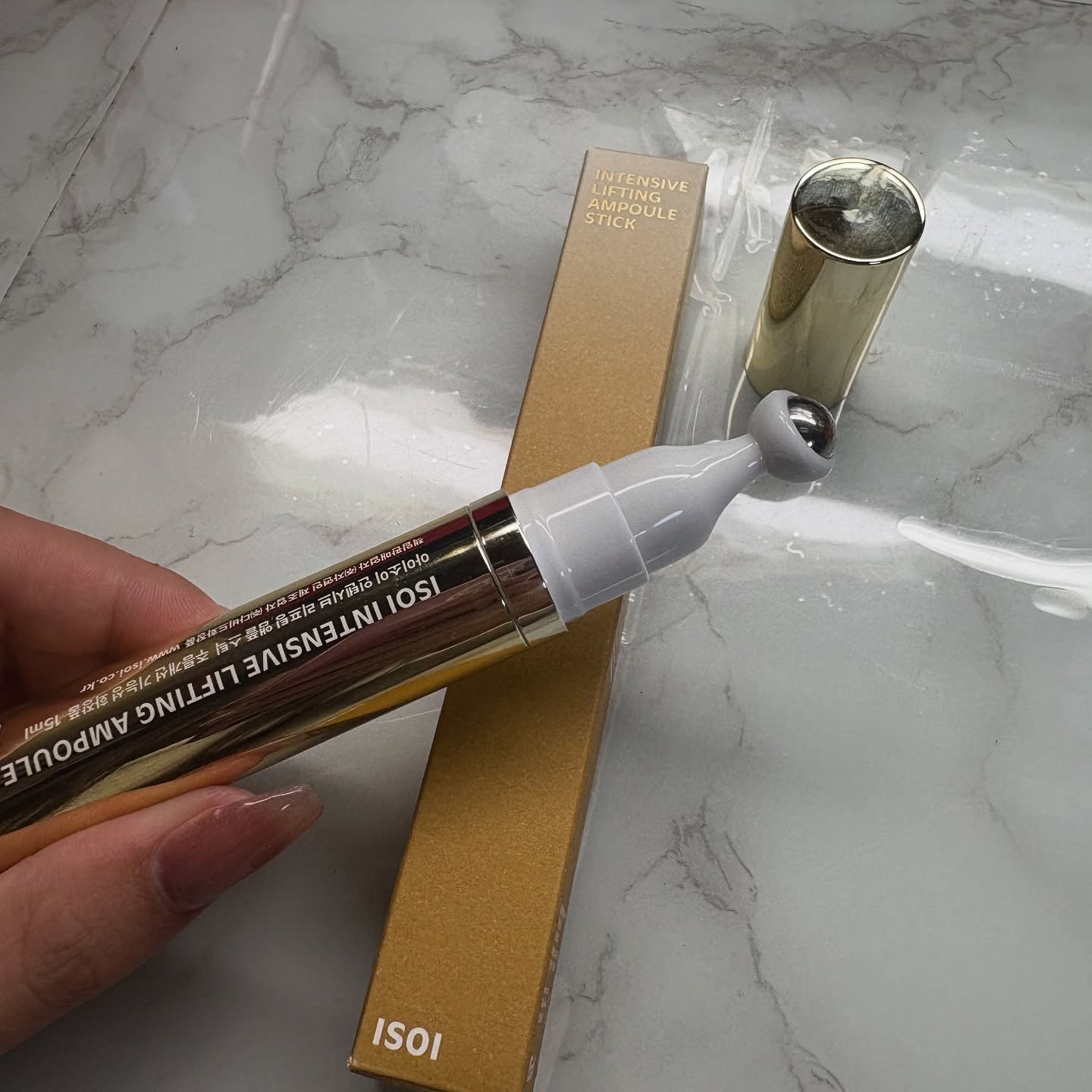 ISOI インテンシブリフティングアンプルスティックのクチコミ「インテンシブ リフティング アンプル スティック

めちゃくちゃ良かった。
まず匂いがいい。
.....」（2枚目）