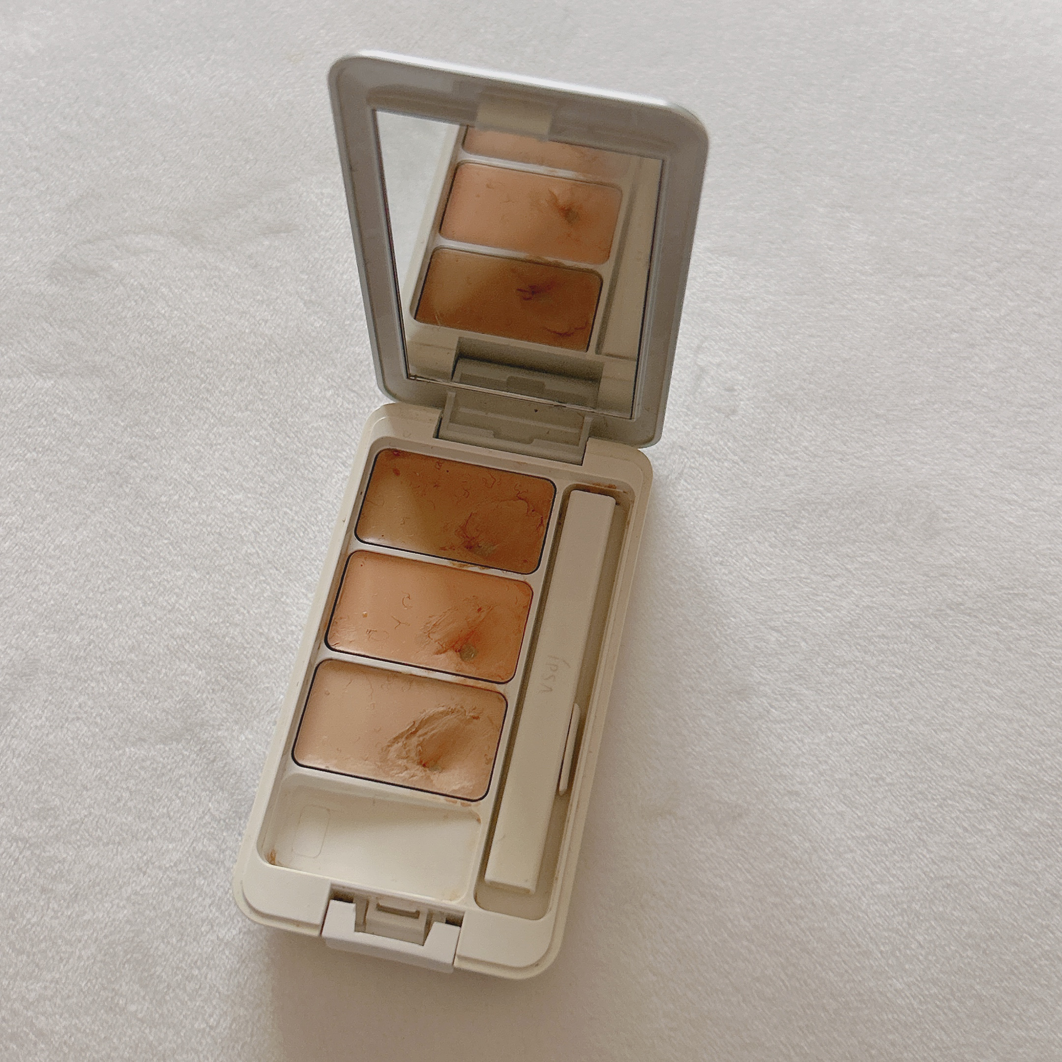 クリエイティブコンシーラーe/IPSA/パレットコンシーラーを使ったクチコミ（1枚目）