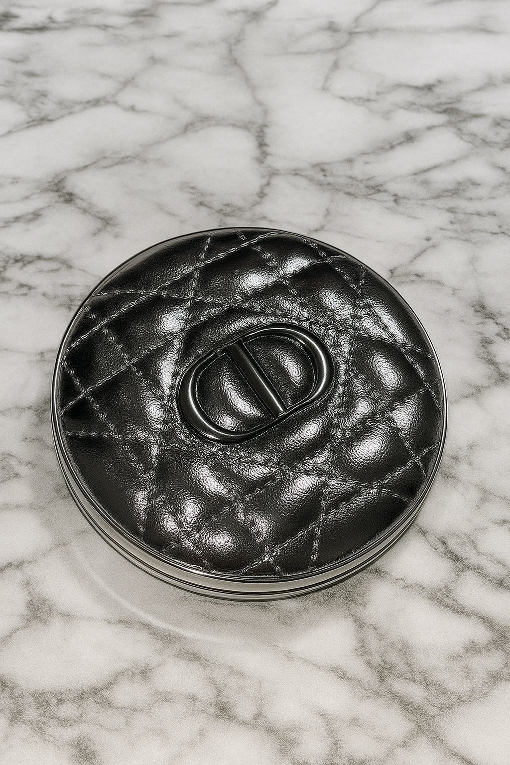 ディオールスキン フォーエヴァー グロウ ルミナイザー 03 ピンク ヘイロー/Dior/ハイライトを使ったクチコミ（2枚目）