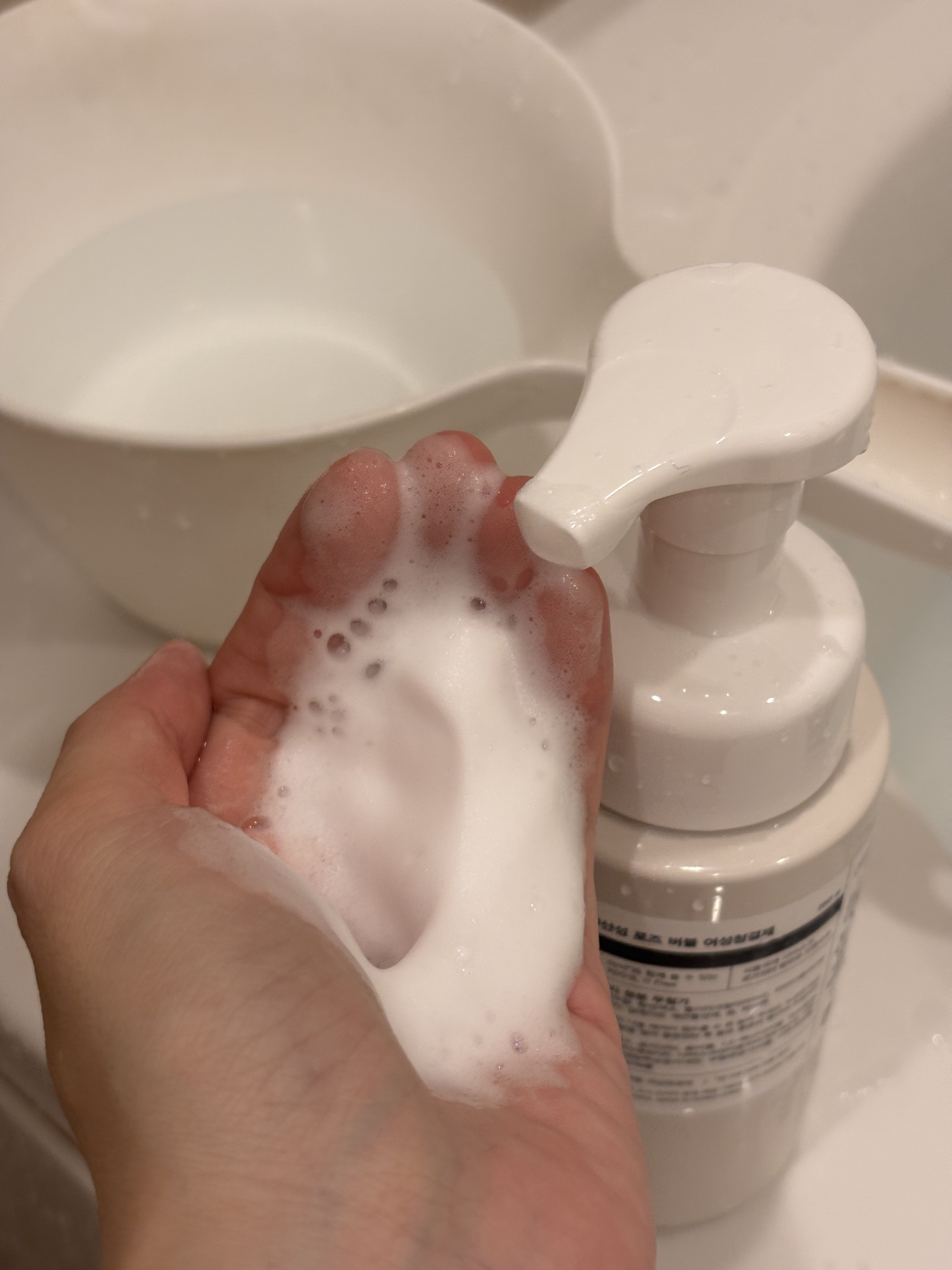 アモーレパシフィック PH4.5 フェミニンウォッシュ バブルタイプのクチコミ「アモーレパシフィック
PH4.5 フェミニンウォッシュ バブルタイプ

250ml✖️2本  .....」（3枚目）