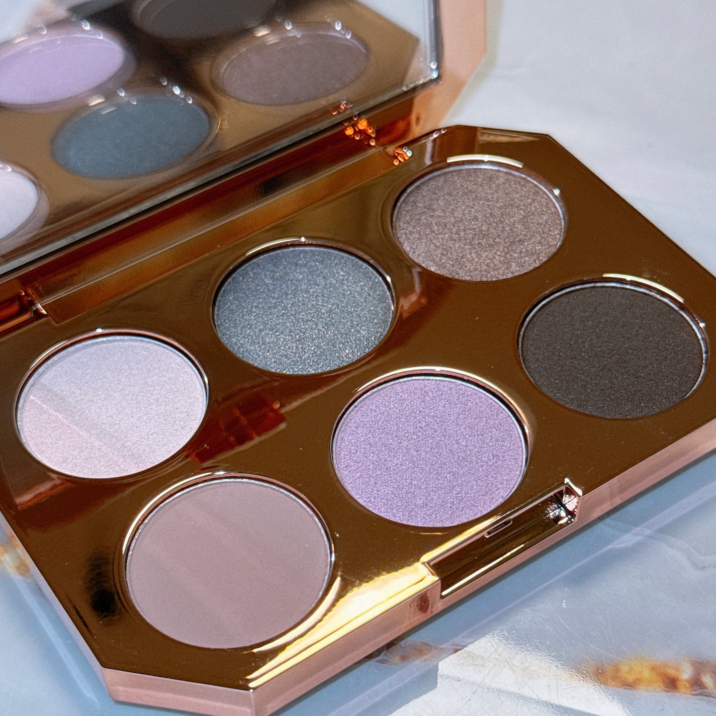 マニフィセント アイシャドウ パレット × 6/M・A・C/アイシャドウパレットを使ったクチコミ(4枚目)