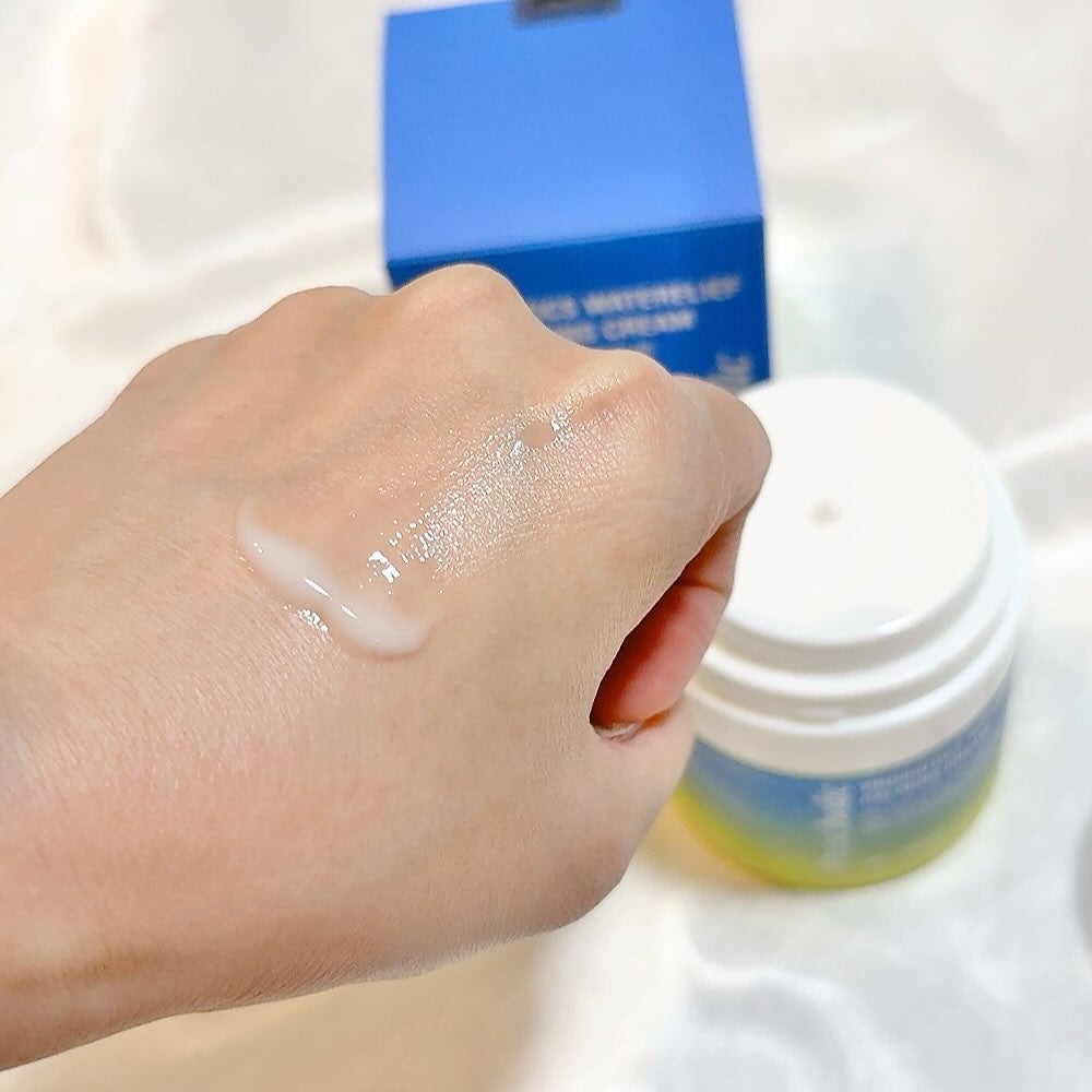 りぃさんのコスメ日記💄 on LIPS 「ピーチホリックプロバイオティクスウォータリーリーフカーミングク..」(4枚目)