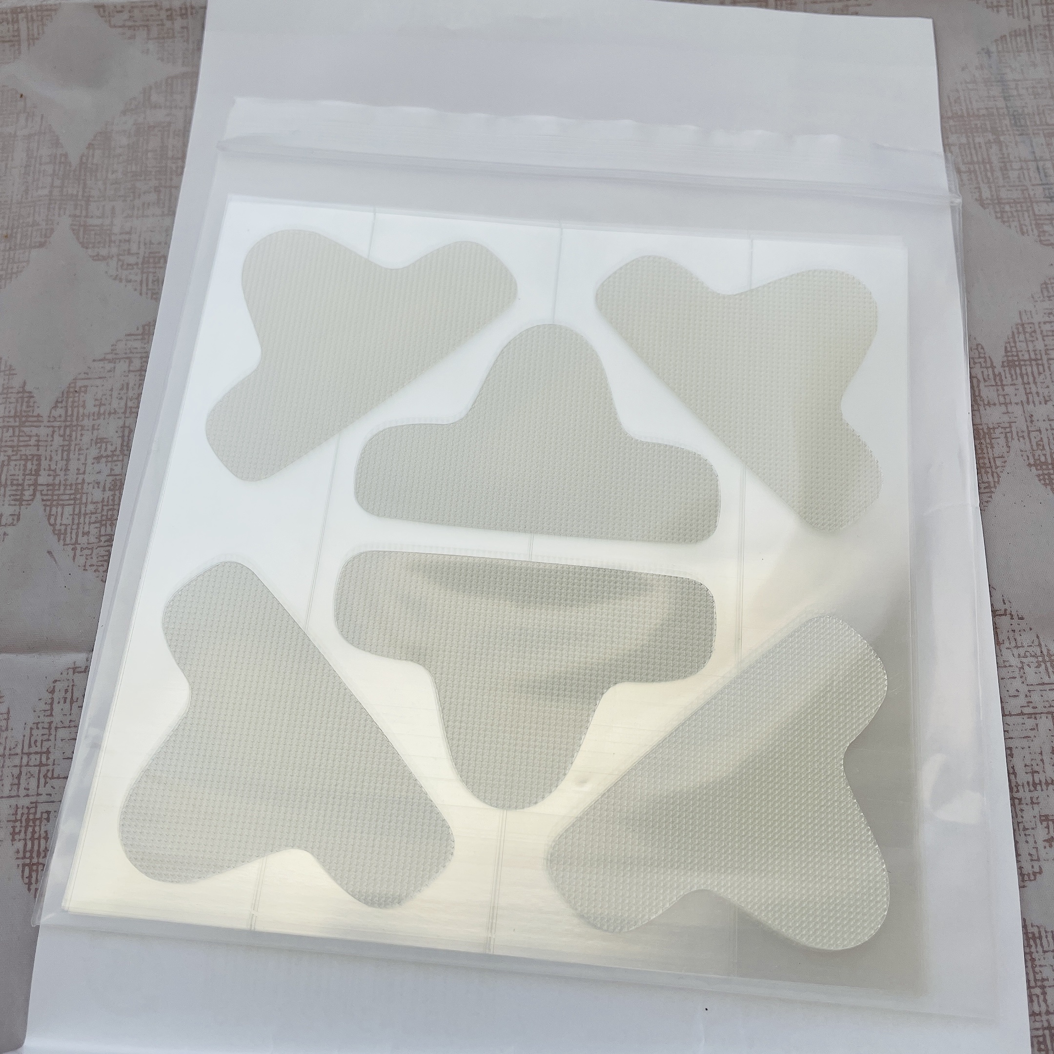 おやすみシワパッチ/ENSEMBLY/その他スキンケアを使ったクチコミ（2枚目）