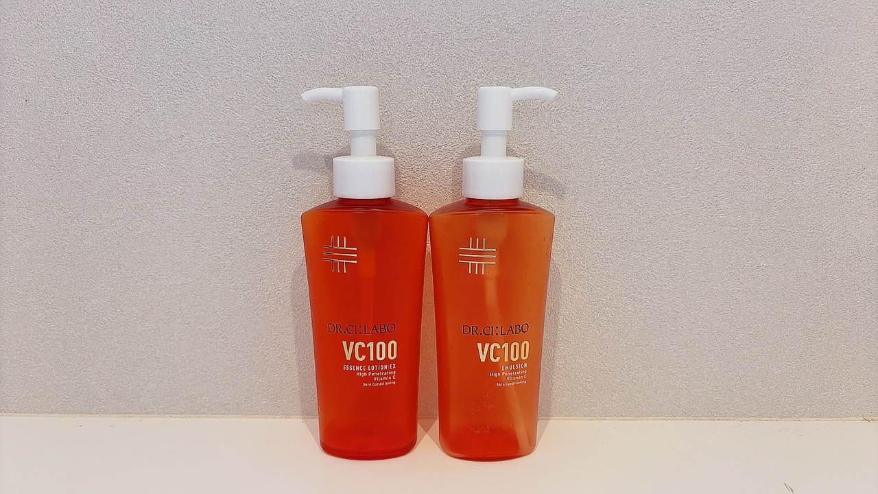 ドクターシーラボⓇ VC100エマルジョンEXのクチコミ「ドクターシーラボⓇ　VC100エッセンスローション EX　150ml　ポンプタイプ　VC100.....」（2枚目）