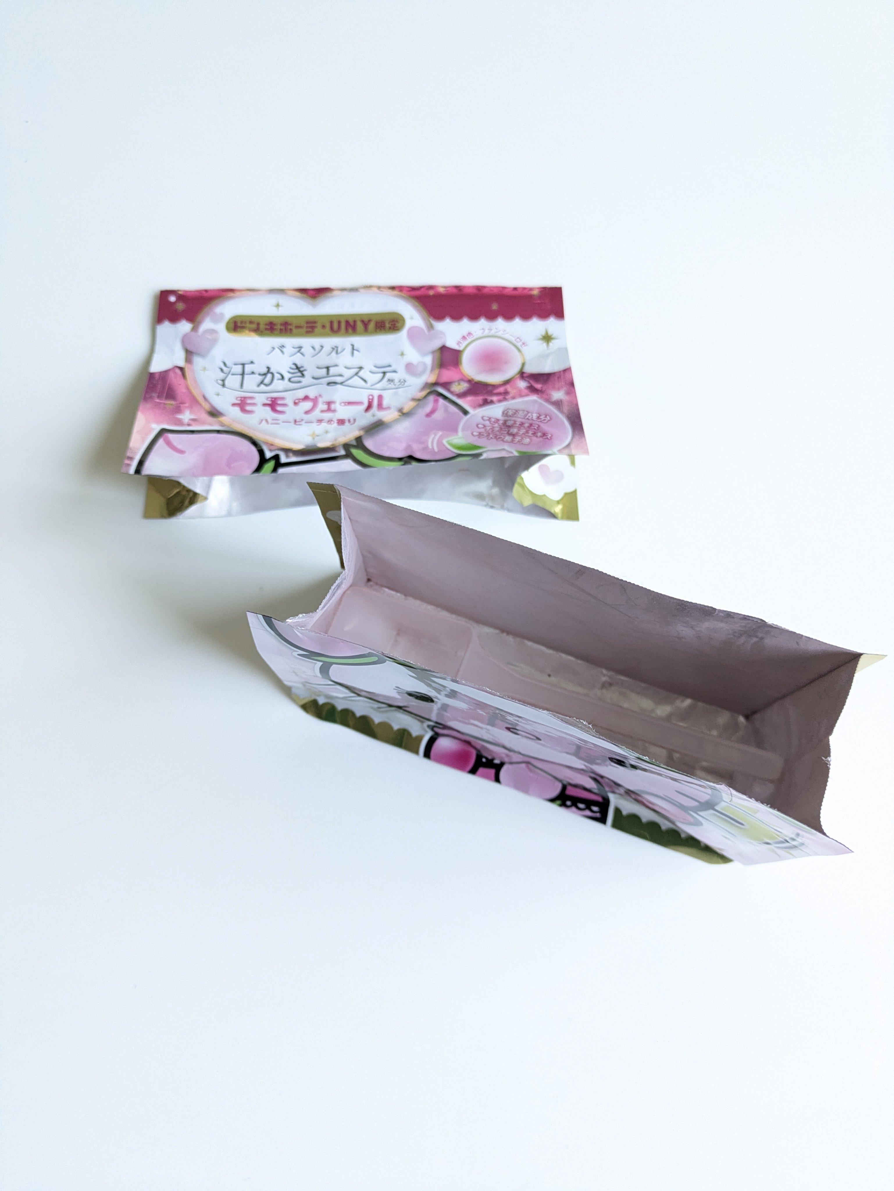 #使い切り
#使い切りコスメ
#使いきり
#使いきりコスメ
#ガチレビュー
#本音レビュー

桃のあま〜〜い香りが結構強めなので
香りが苦手な方は辞めておいたほうがいいですし、
逆に甘い香り大好きな方にはおすすめです。



#マックス#汗