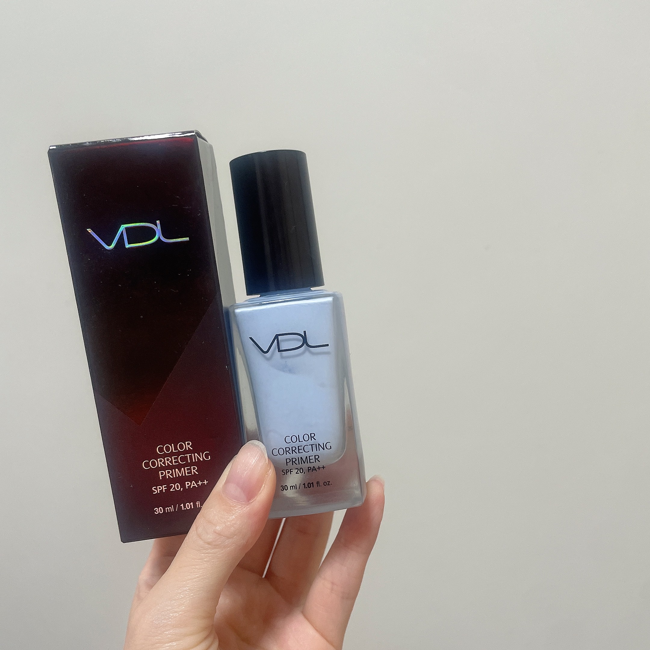 トーンステインカラーコレクティングプライマーを評価しました