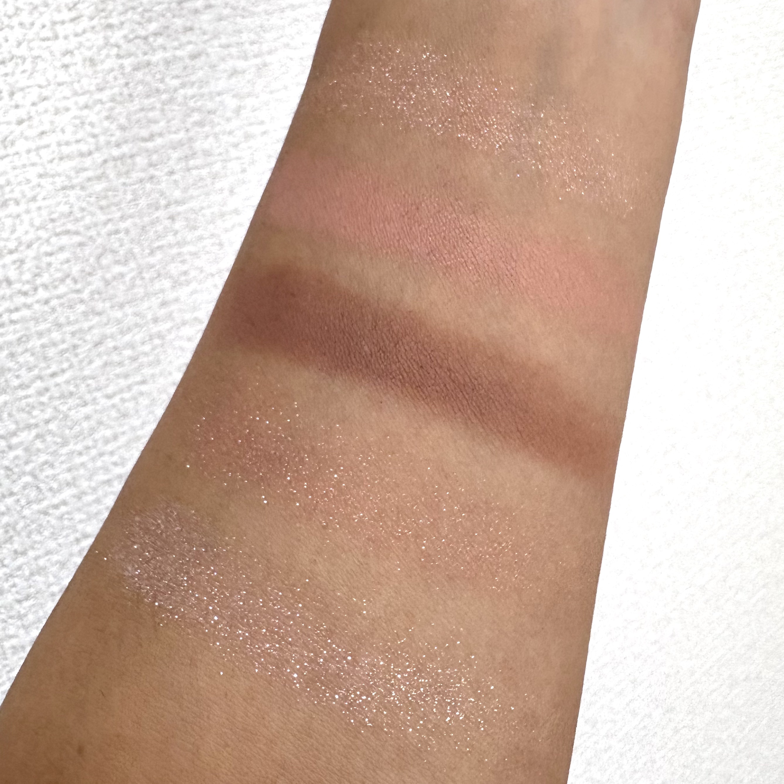 ソフトブラーリングアイパレット/wakemake/アイシャドウパレットを使ったクチコミ（3枚目）