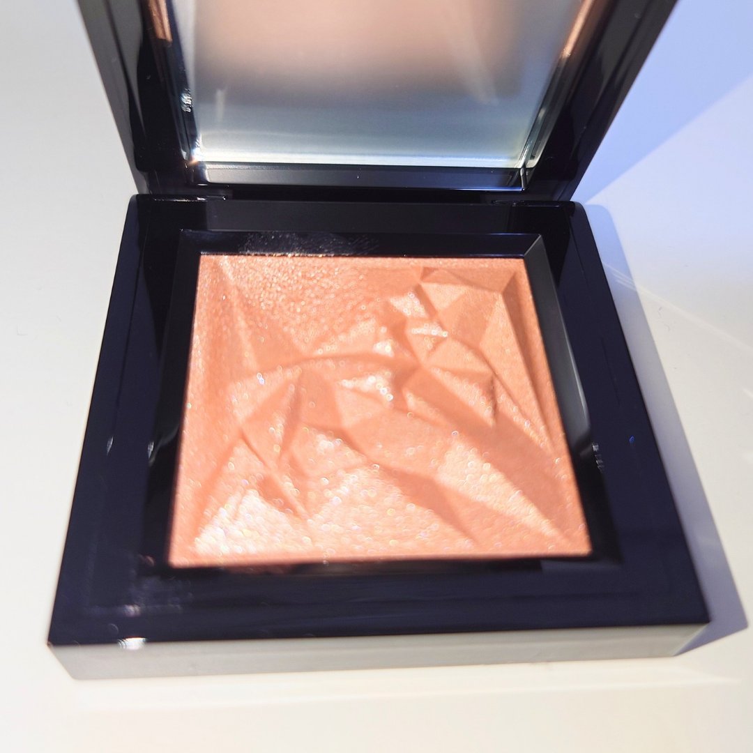 クラッシュド ジェム/shu uemura/単色アイシャドウを使ったクチコミ（2枚目）