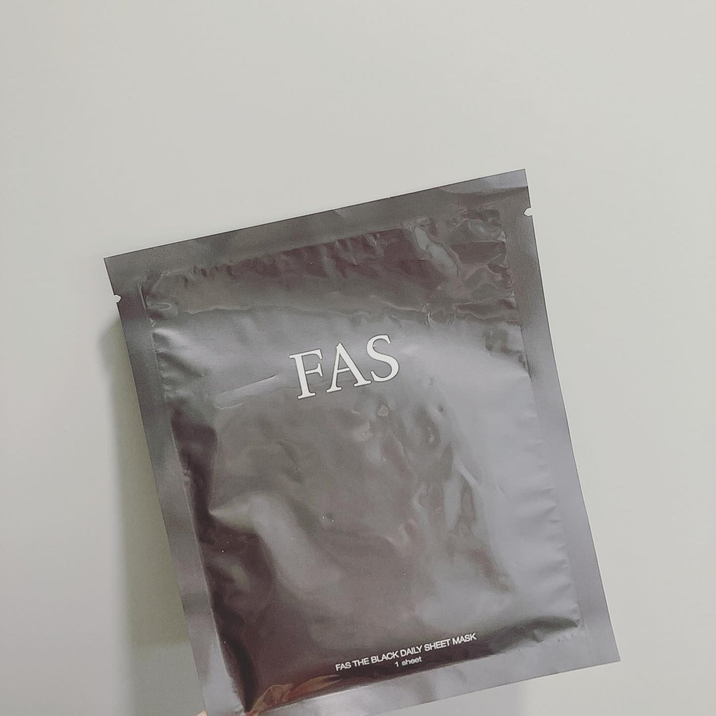 ありんこ on LIPS 「FASザブラックデイリーシートマスク美容雑誌の付録についてきた..」(1枚目)