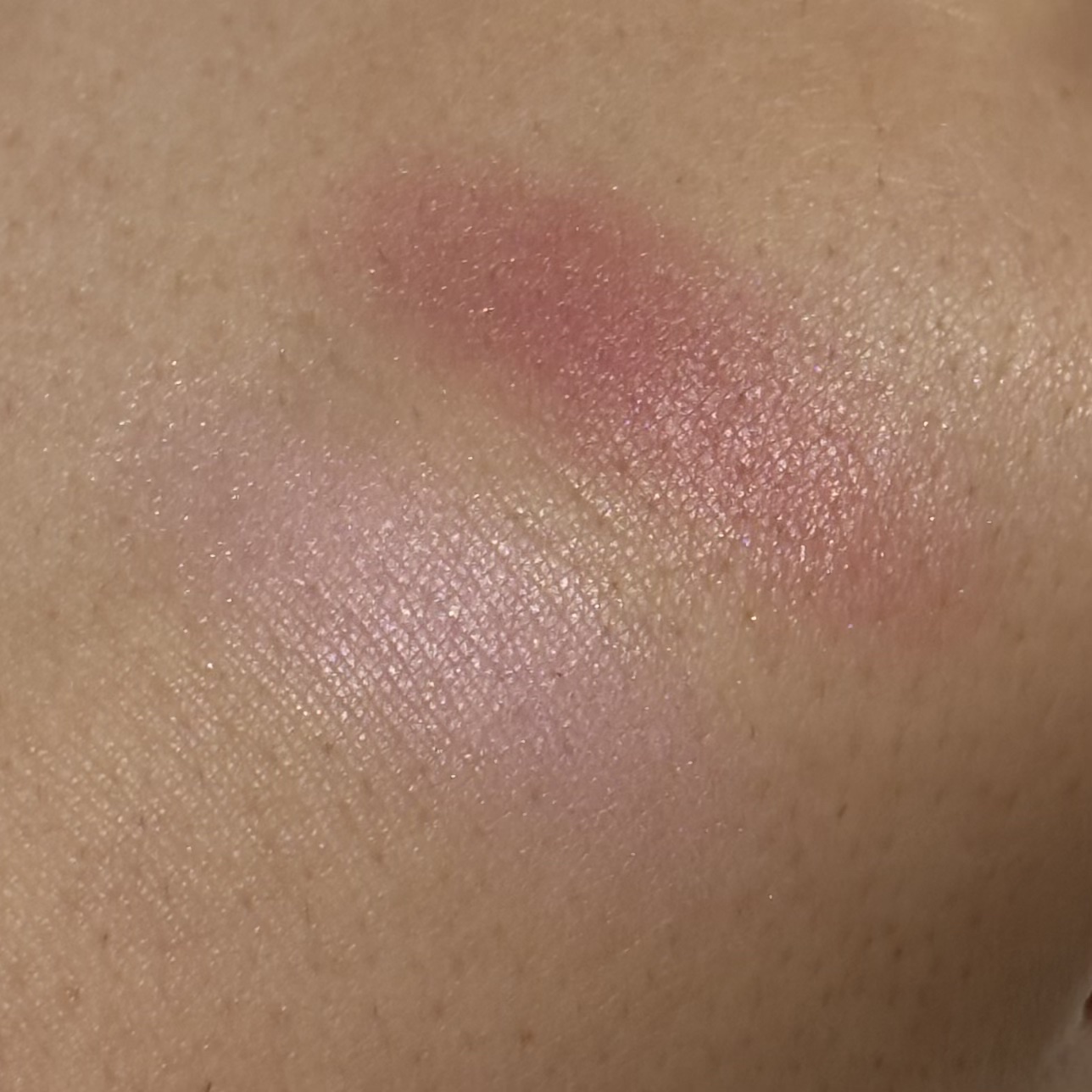 チーク ポップ 14 ヘザー ポップ/CLINIQUE/パウダーチークを使ったクチコミ（2枚目）