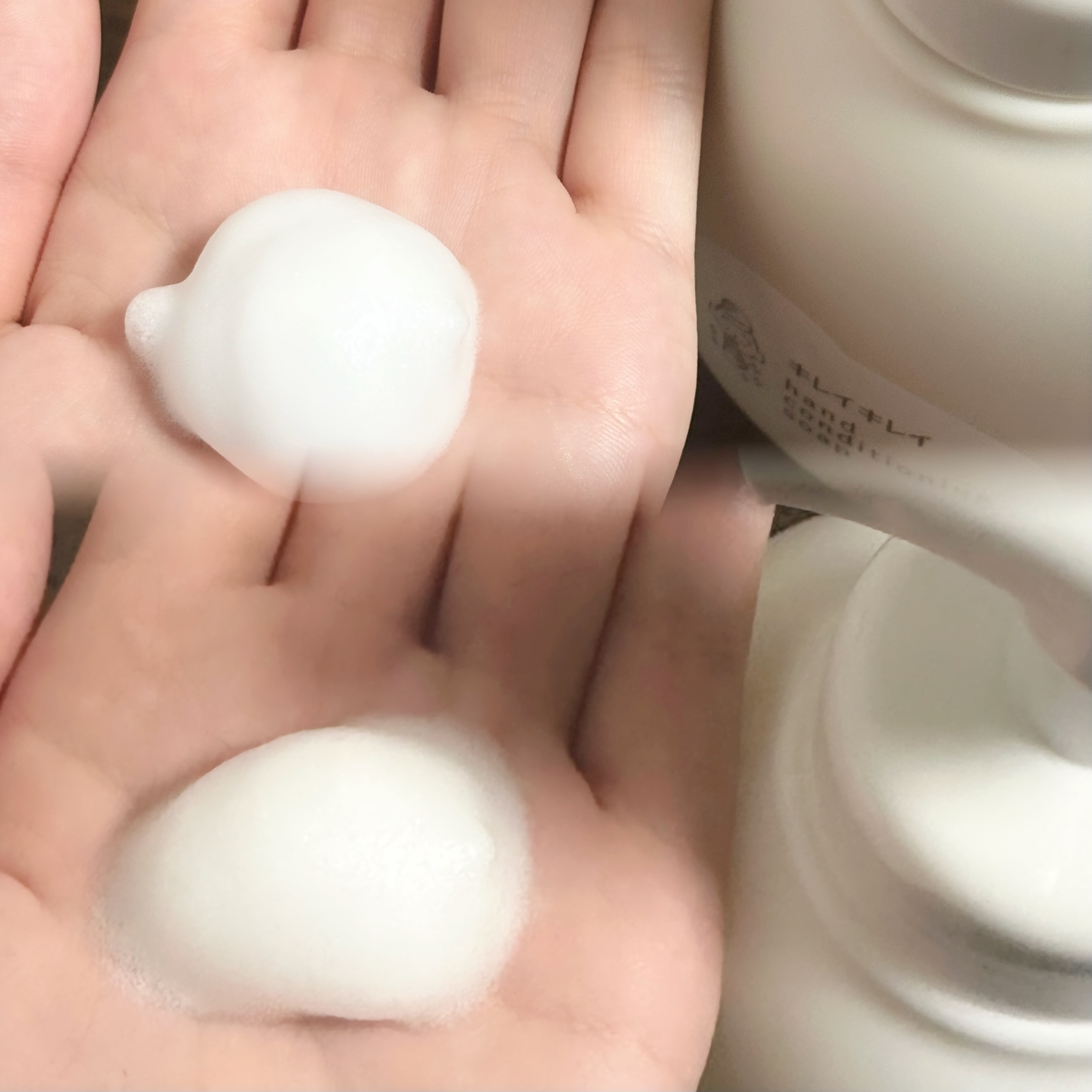 キレイキレイ薬用ハンドコンディショニングソープ  あたたかな木漏れ日の香りシトラス＆ラベンダー/キレイキレイ/ハンドソープを使ったクチコミ（2枚目）