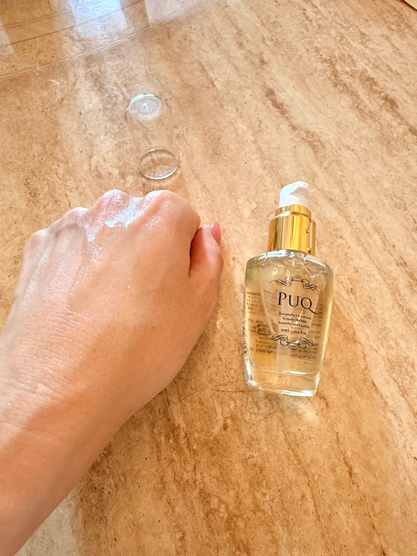 Shiho Arai on LIPS 「♥PUQ(プック)バストケアセラム♥バストケアが叶う美容液、..」(4枚目)